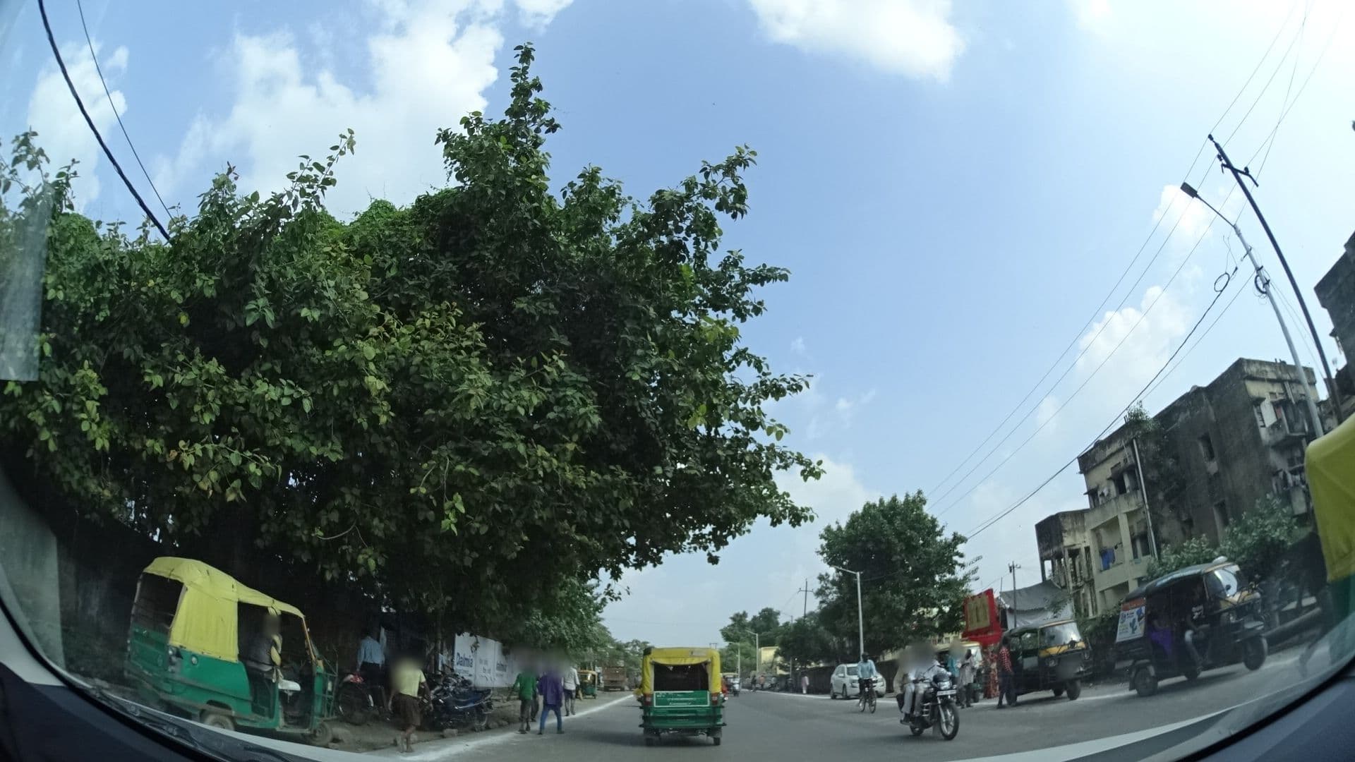Street view near Ambika guest house, Pipraich — © geohacker (CC BY-SA · Mapillary)