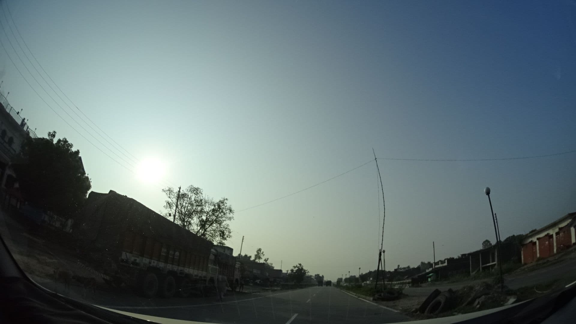 Street view near Hotel Arvind Palace, Ayodhya — © geohacker (CC BY-SA · Mapillary)