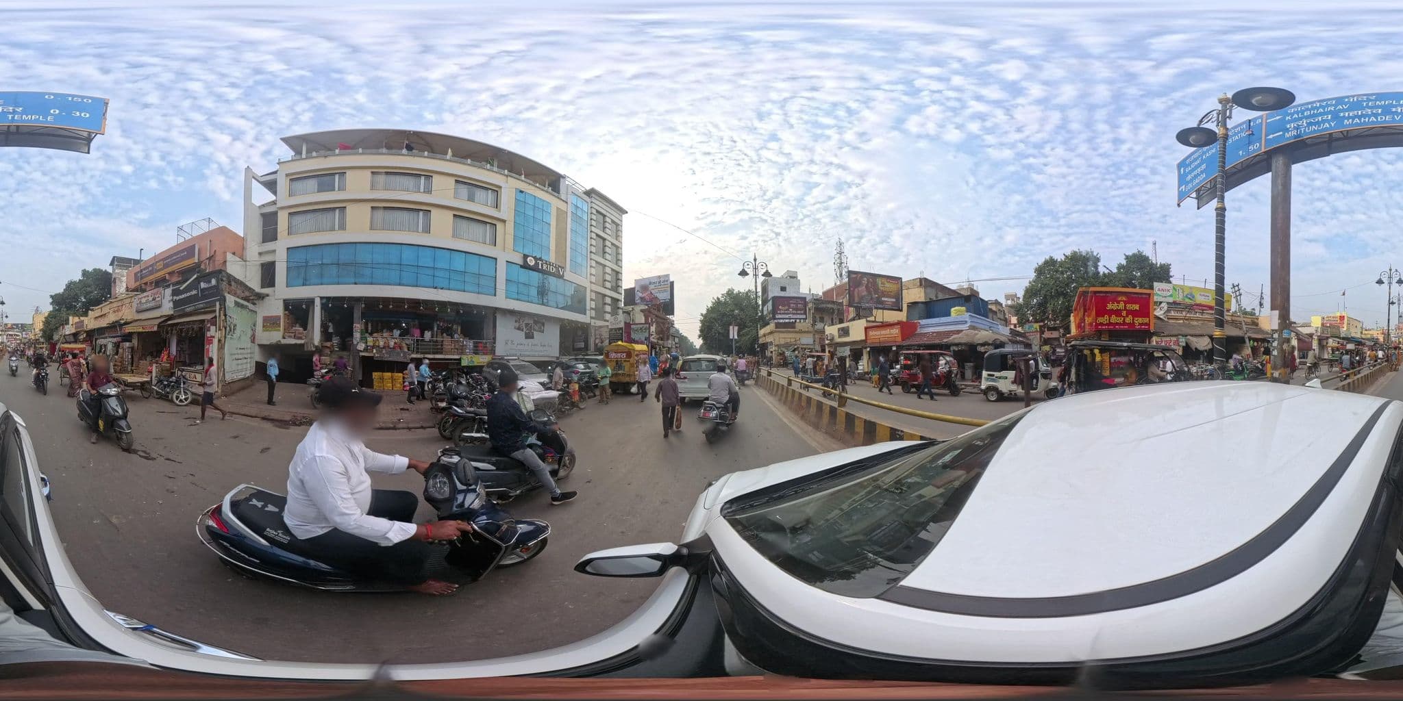 Street view near hotel tridev, Varanasi — © skysign (CC BY-SA · Mapillary)
