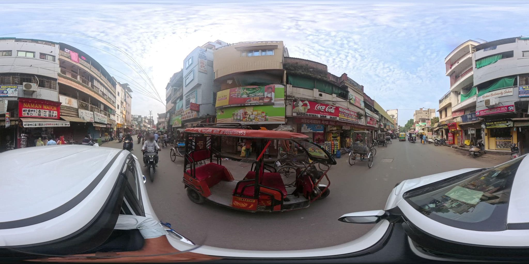 Street view near OYO 10707 Hotel Gokul Grand, Varanasi — © skysign (CC BY-SA · Mapillary)