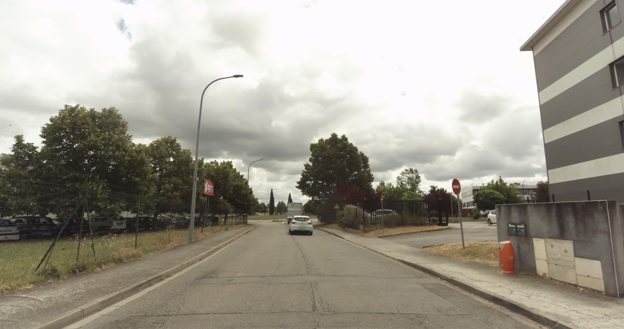Street view near DiosHOTEL, Bruguières — © sogefi (CC BY-SA · Mapillary)