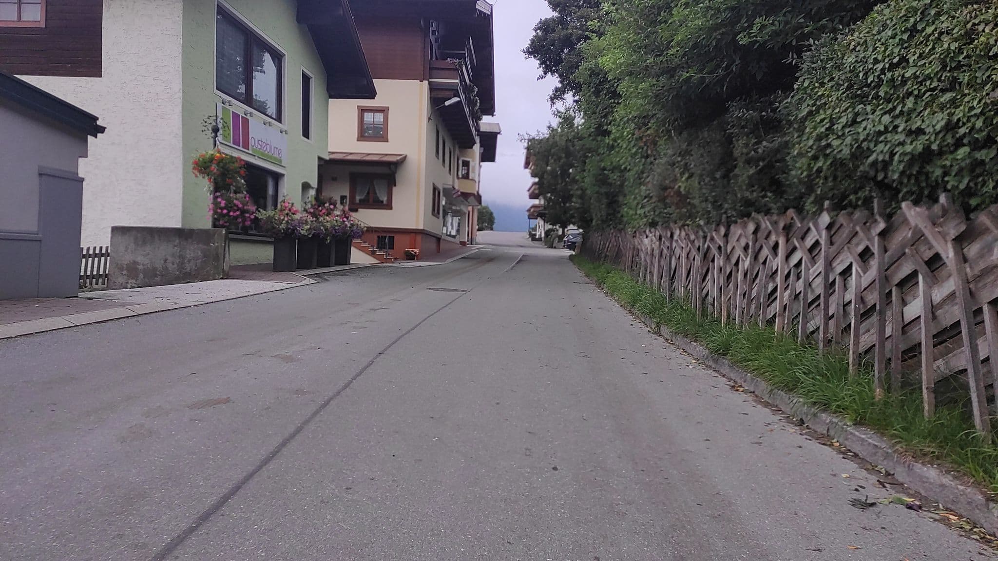 Street view near Bäckenhäusl, Uttendorf — © consens_verkehrsplanung (CC BY-SA · Mapillary)
