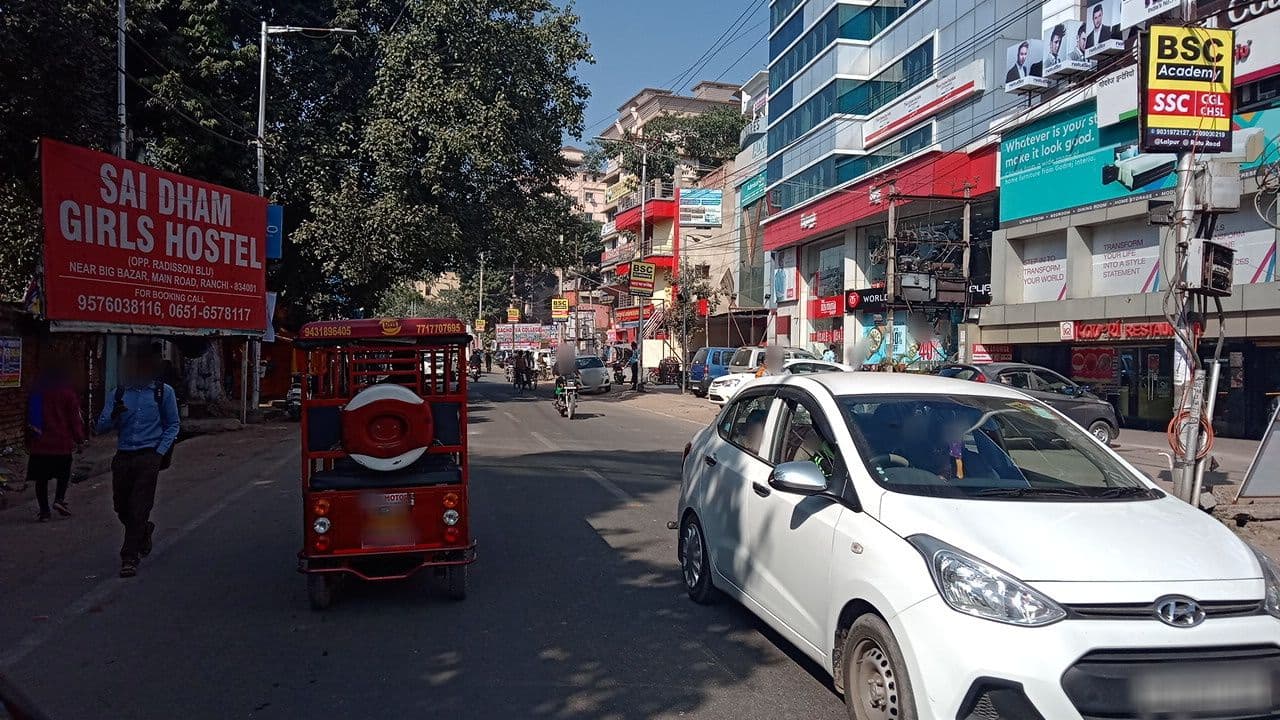Street view near Surya Hotel, Ranchi — © fazimi (CC BY-SA · Mapillary)