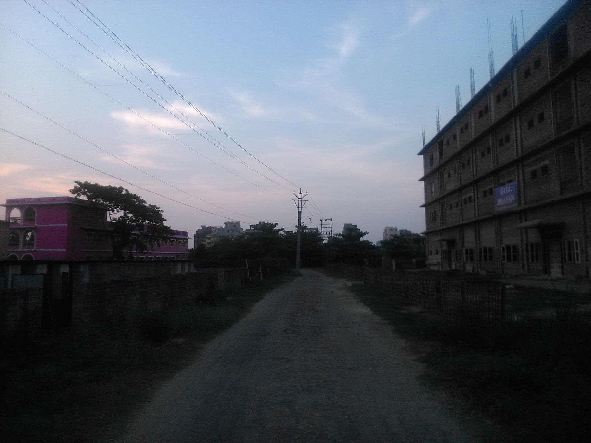 Street view near Gada Bhavan, Navadwīp — © japa (CC BY-SA · Mapillary)