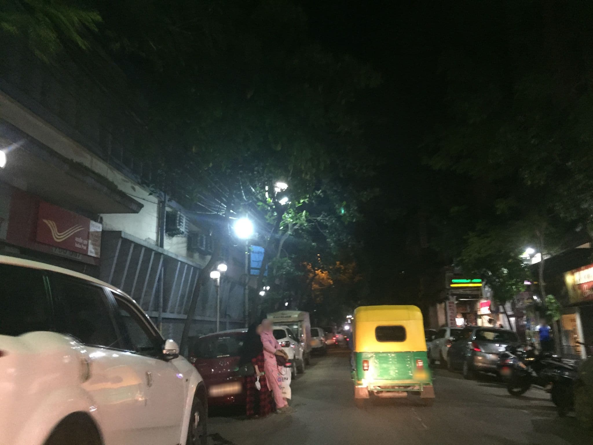 Street view near Rahbar Guest House, Kolkata — © infolimon (CC BY-SA · Mapillary)