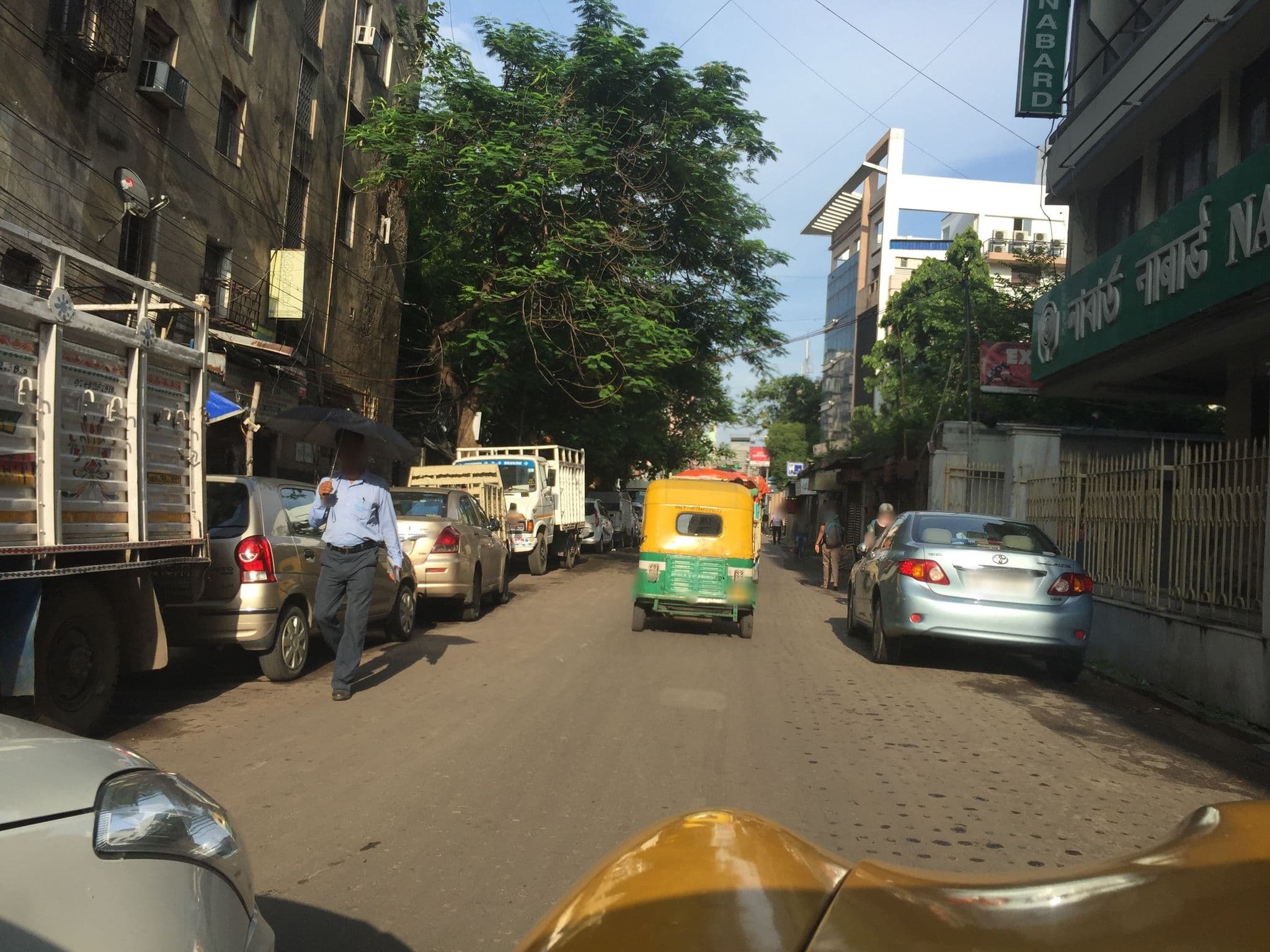 Street view near The Golden Retreat, Kolkata — © infolimon (CC BY-SA · Mapillary)