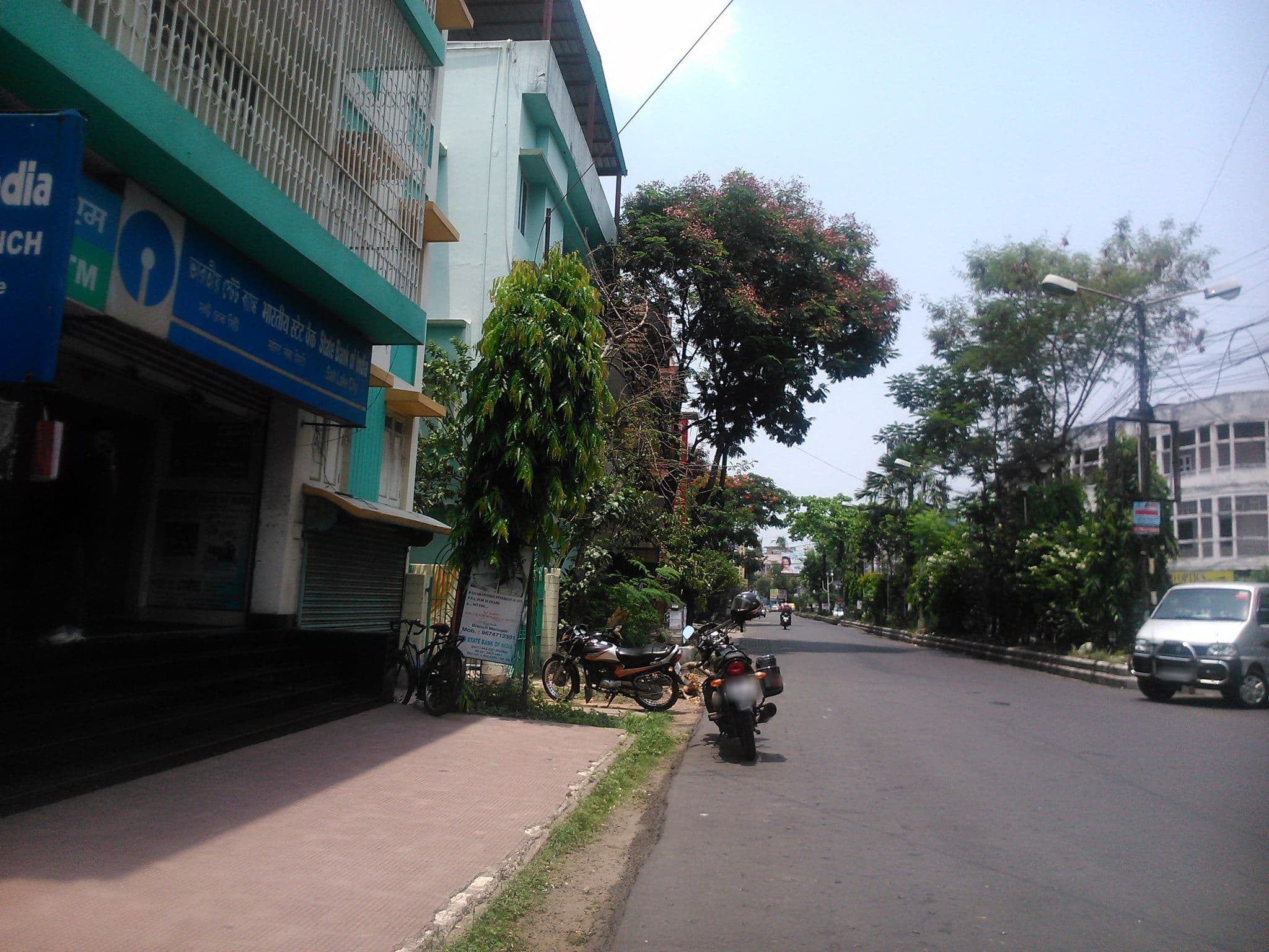 Street view near Harry Guest House, Dam Dam — © japa (CC BY-SA · Mapillary)