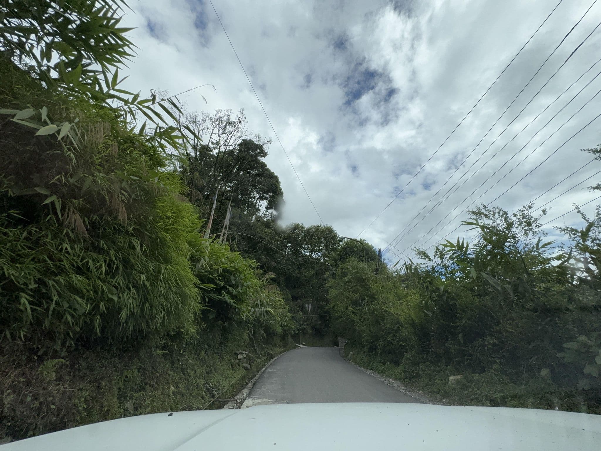 Street view near The Planters Home, Mangan — © DimplePahuja (CC BY-SA · Mapillary)
