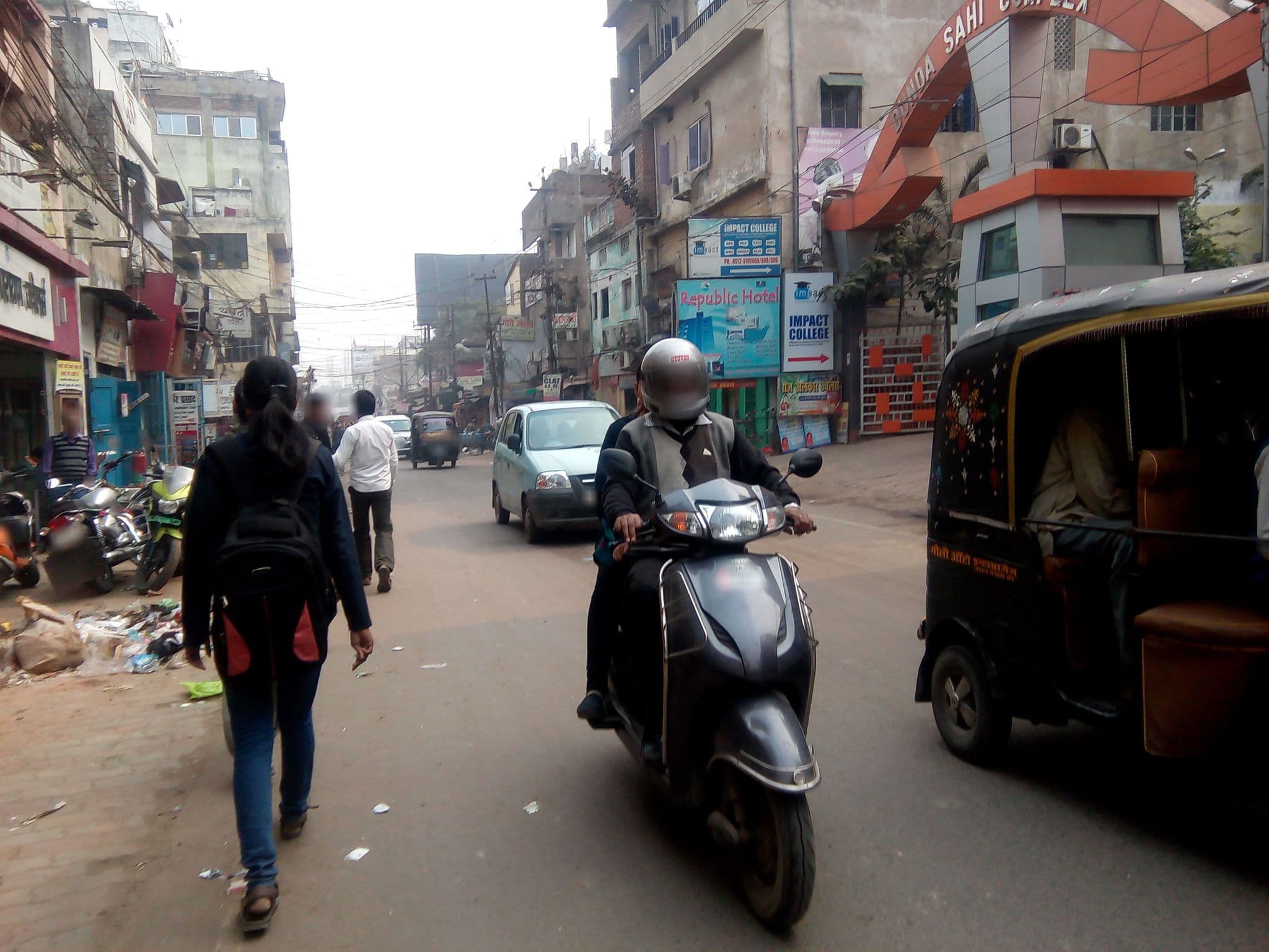 Street view near Hotel Republic, Patna — © priyanka_kumari (CC BY-SA · Mapillary)