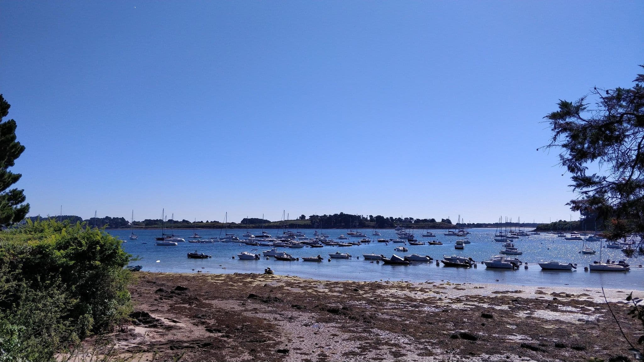 Street view near Camping de Bilouris, Arzon — © mapillarydenis (CC BY-SA · Mapillary)