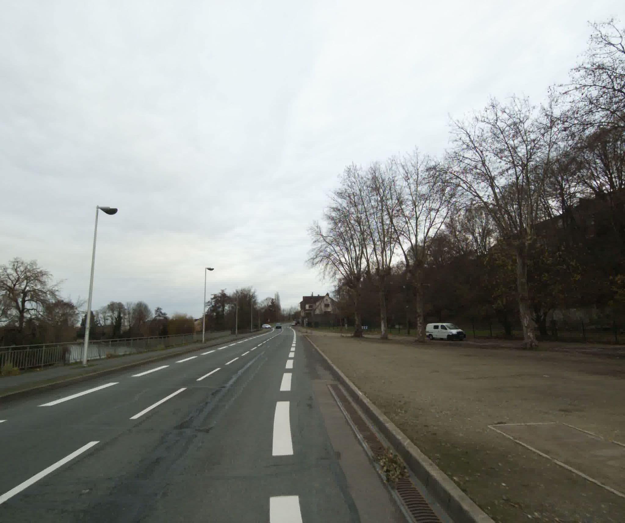 Street view near Aire Camping-car Quai Louis Blanc - Le Mans, Le Mans — © sogefi (CC BY-SA · Mapillary)