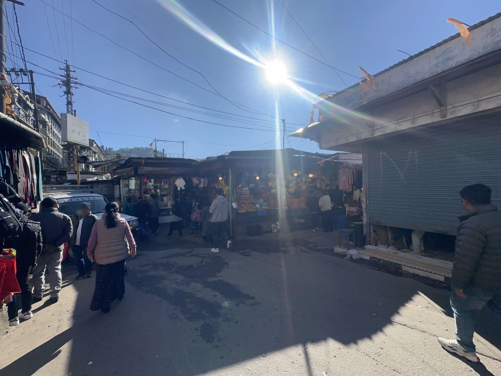 Street view near New Elgin Hotel, Dārjiling — © milan_28 (CC BY-SA · Mapillary)