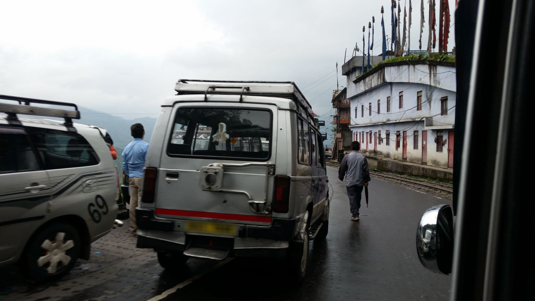 Street view near Hotel Tower View, Dārjiling — © sawanshariar (CC BY-SA · Mapillary)