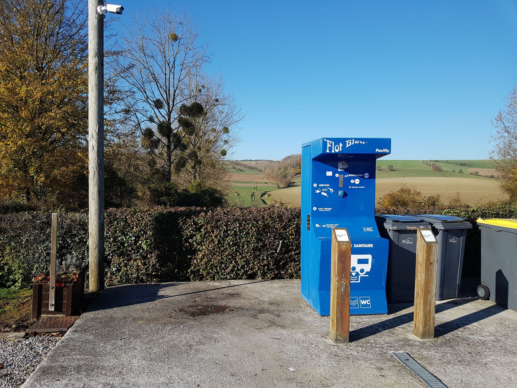 Street view near Aire de camping-car du Patis, Wailly — © bernardvoyageur (CC BY-SA · Mapillary)