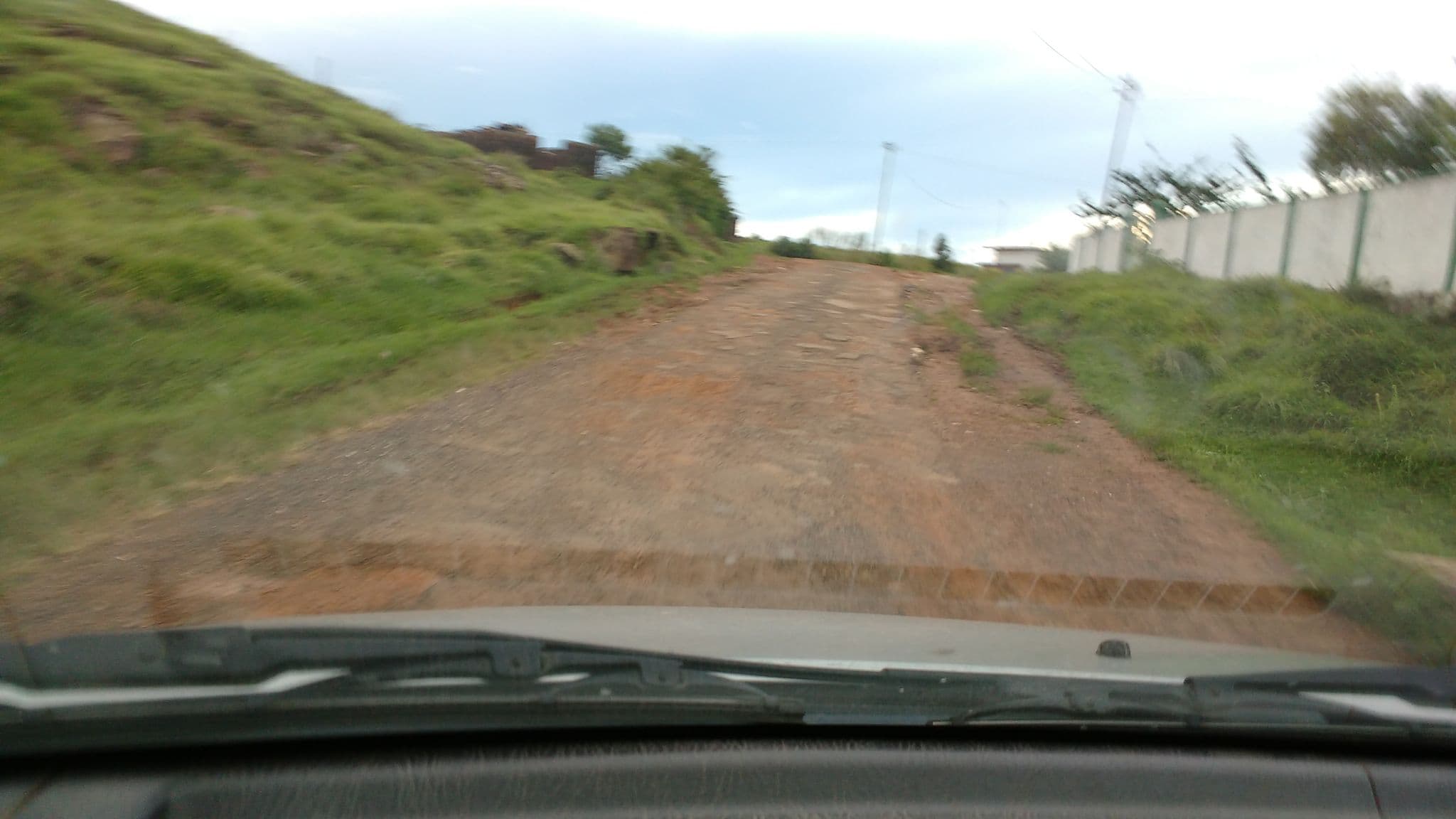 Street view near Osafi Inn, Cherrapunjee — © yosr (CC BY-SA · Mapillary)