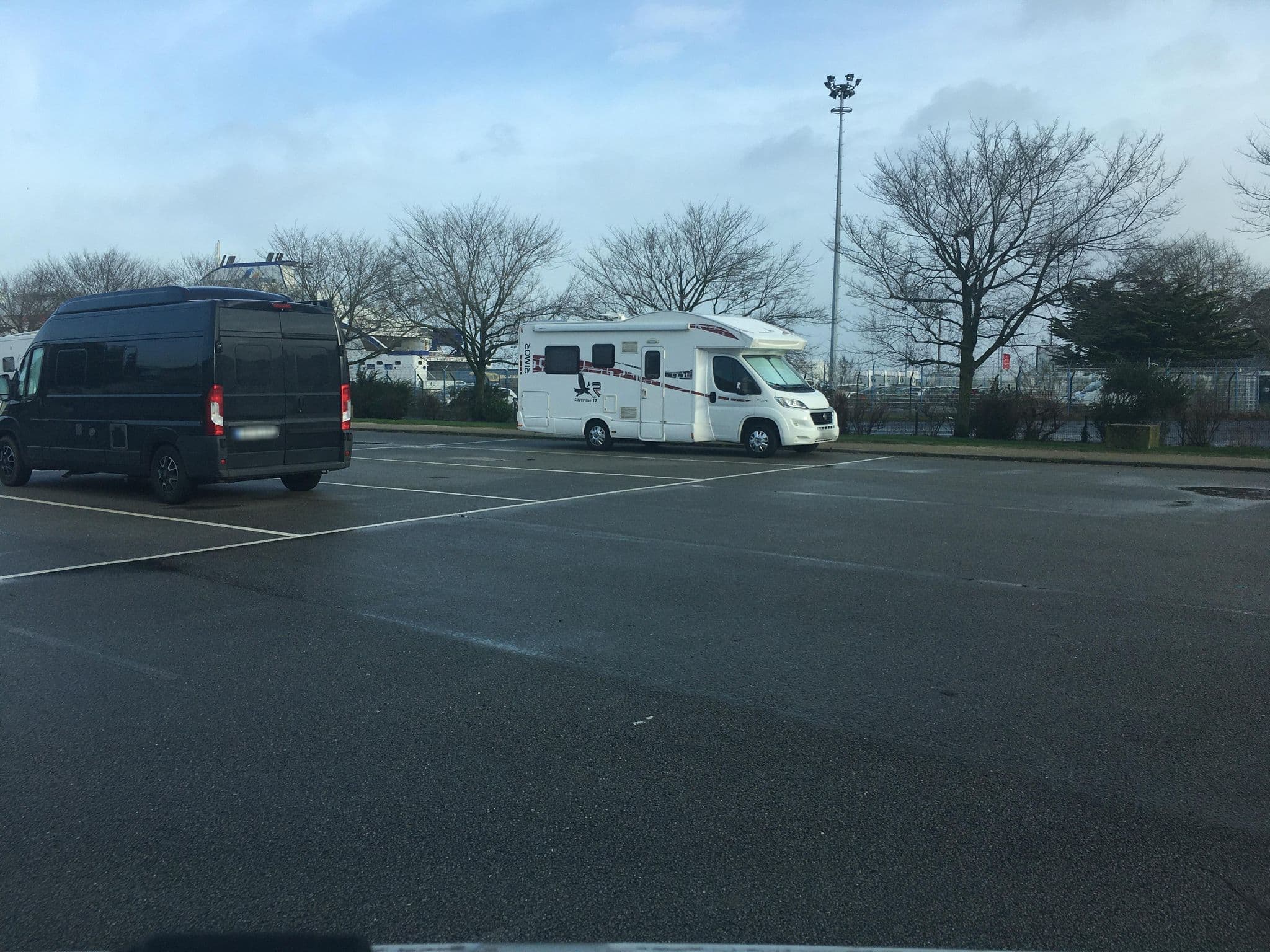 Street view near Cherbourg Aire pour camping-cars Allée du Président Menut, Cherbourg — © raymond (CC BY-SA · Mapillary)