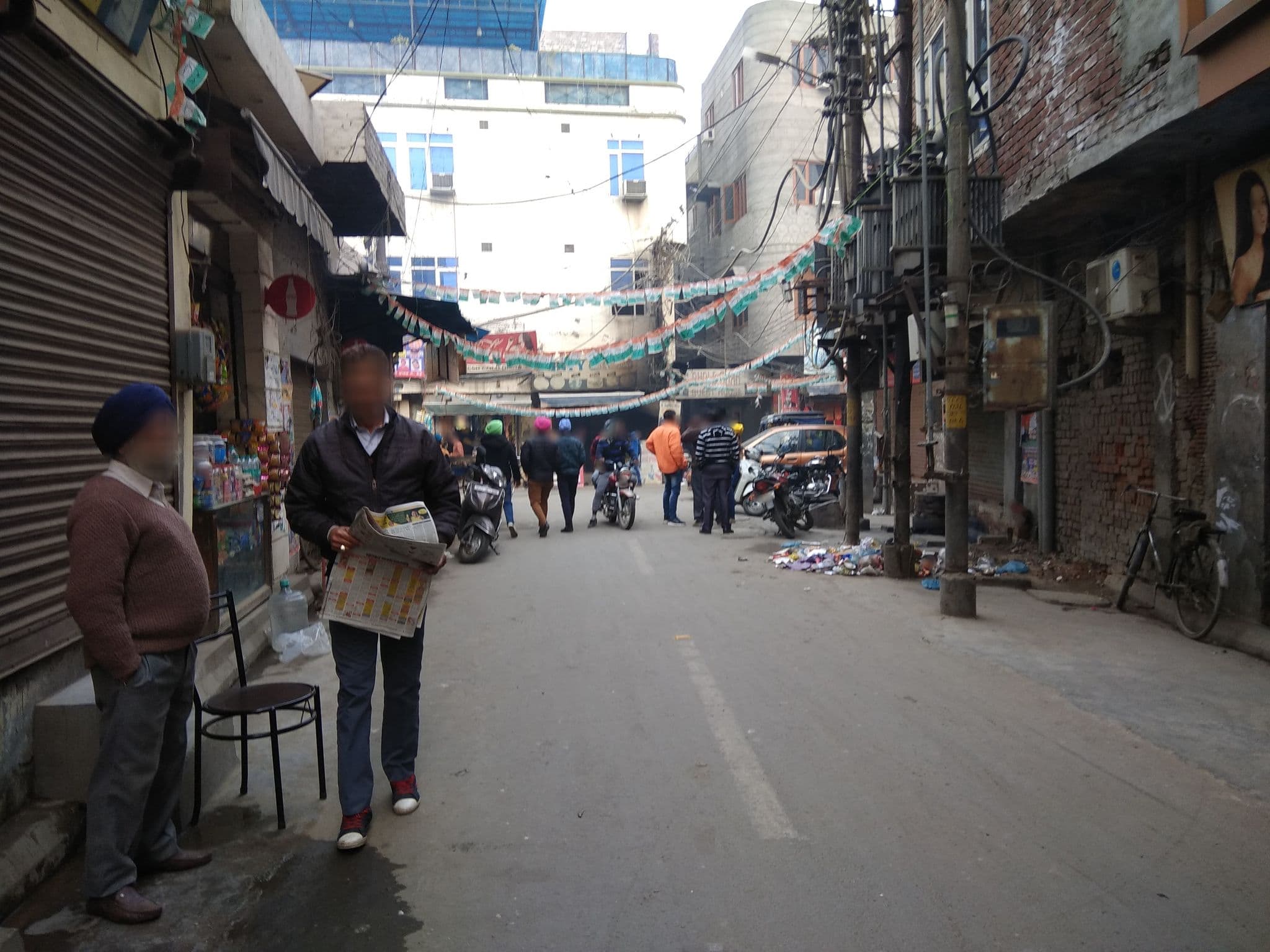Street view near Sharma's Bnb, Amritsar — © harsimransingh (CC BY-SA · Mapillary)