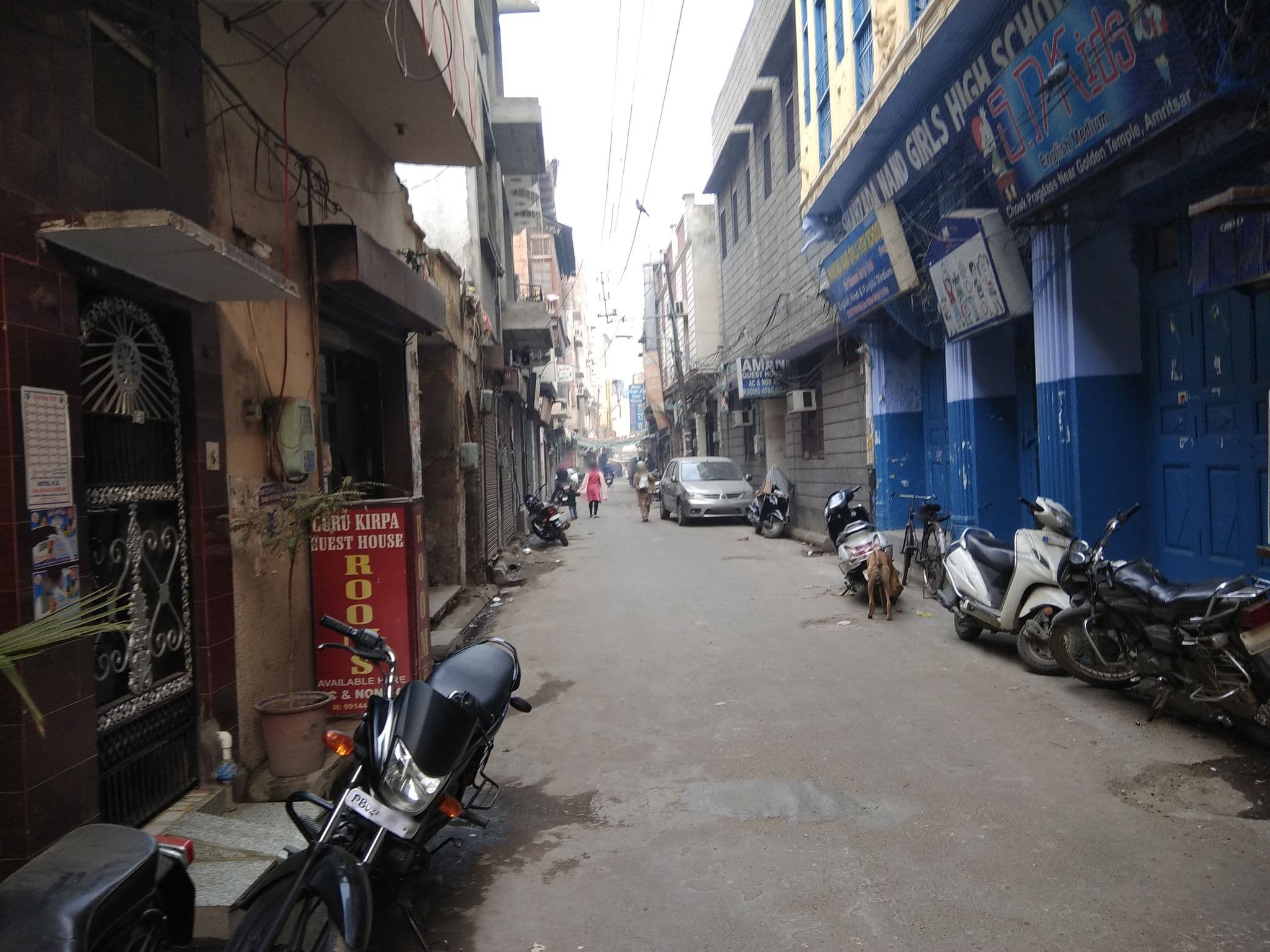 Street view near FabHotel Golden Temple Paradise, Amritsar — © harsimransingh (CC BY-SA · Mapillary)