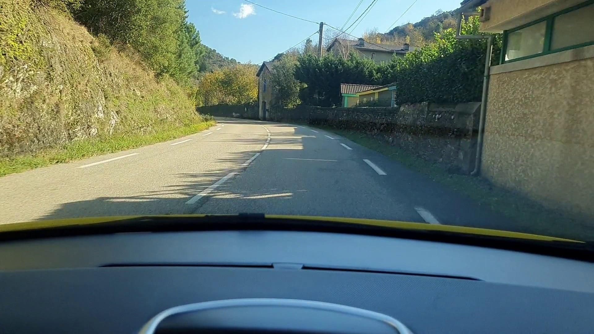 Street view near Camping municipal Saint-André, Valleraugue — © si3p0 (CC BY-SA · Mapillary)