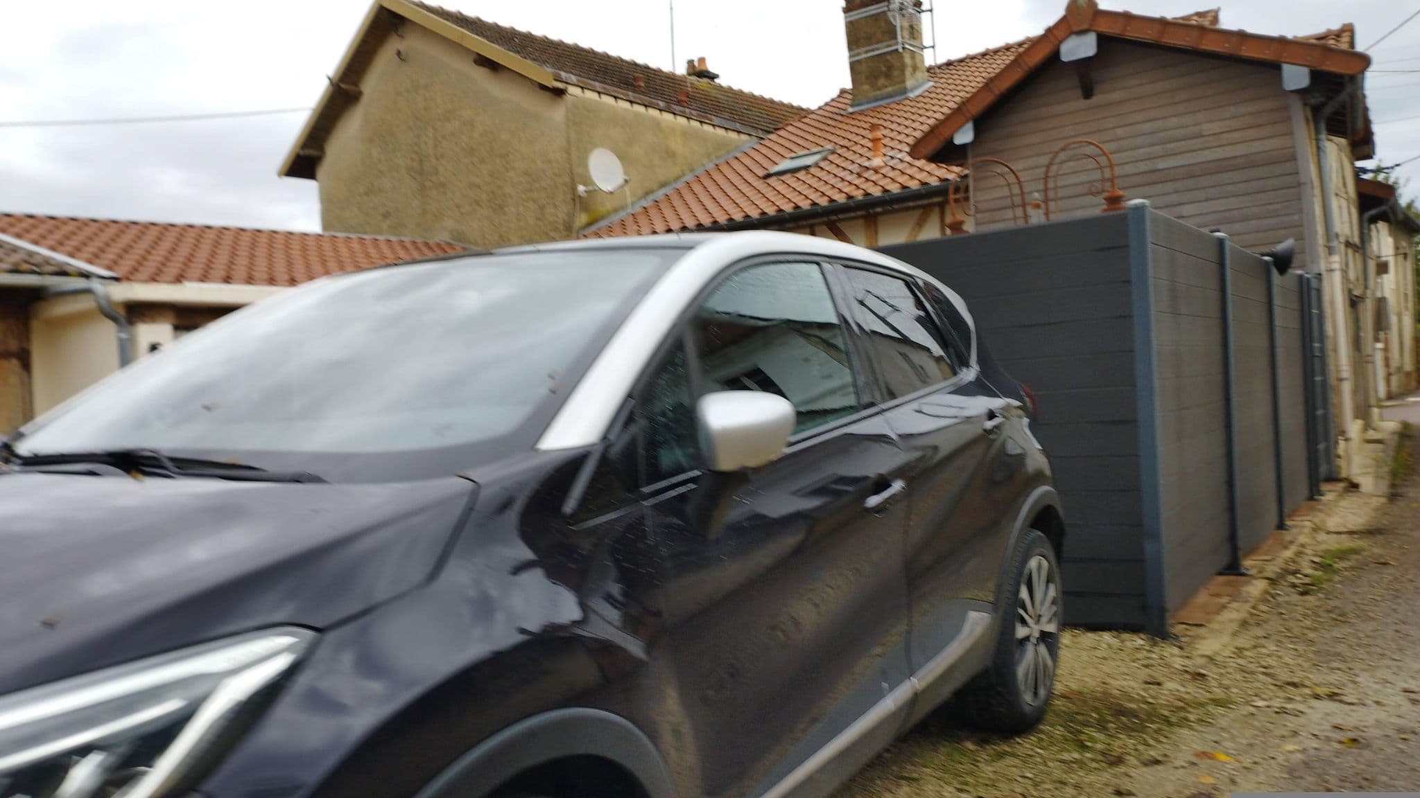 Street view near Demeures des Grands Lacs de Champagne, Brienne-le-Château — © kritic (CC BY-SA · Mapillary)