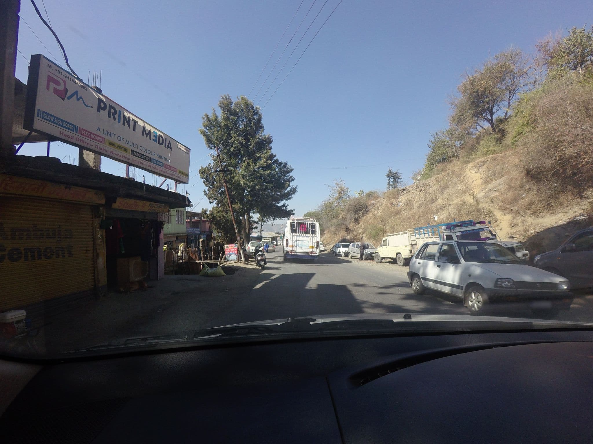 Street view near Budget Friendly Rooms in Shimla, Jutogh — © natarajakaveeti (CC BY-SA · Mapillary)