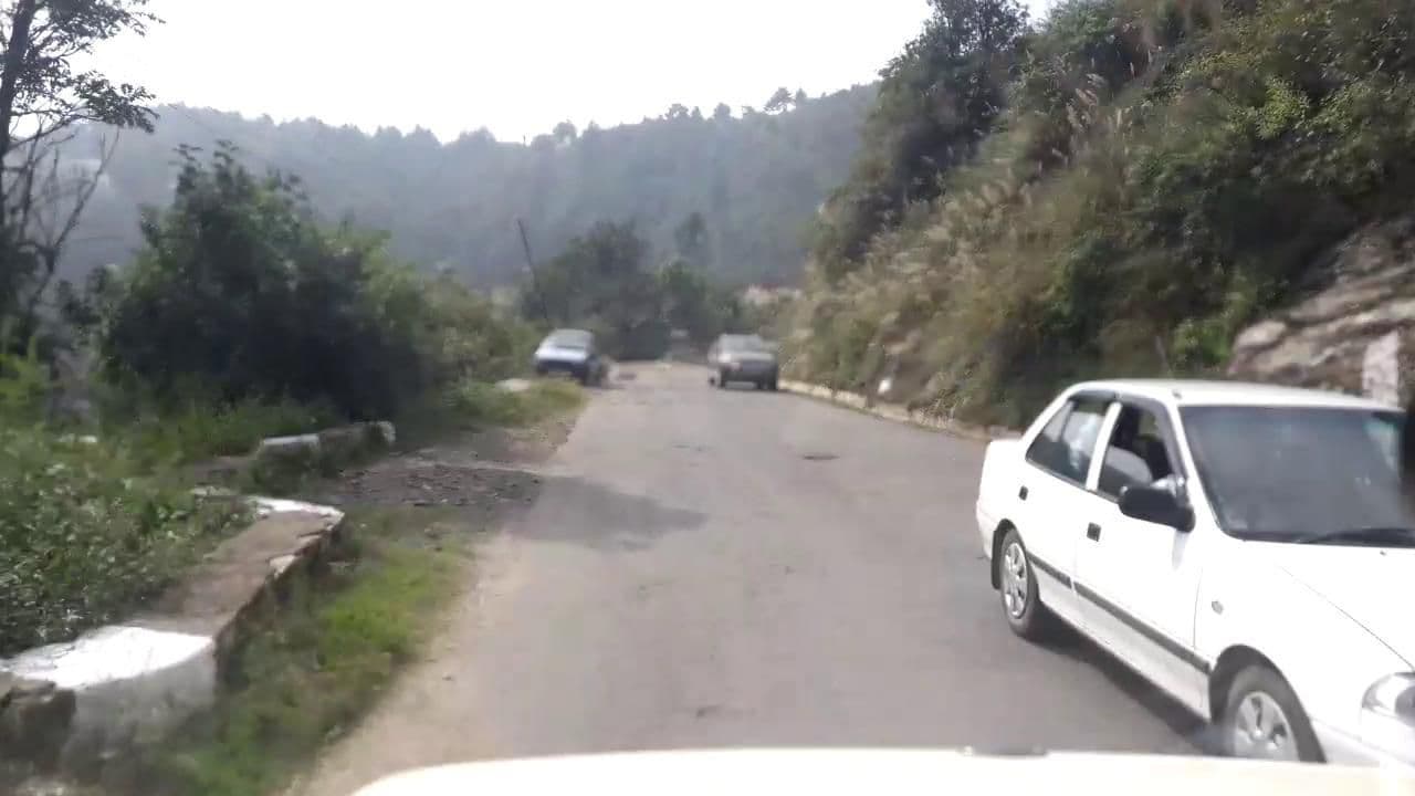 Street view near Veergarh Village Resort, Jutogh — © roadroid (CC BY-SA · Mapillary)