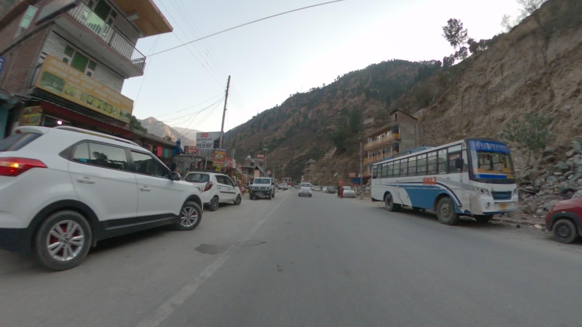 Street view near Aditya Guest House, Bhuntar — © Gannu03 (CC BY-SA · Mapillary)