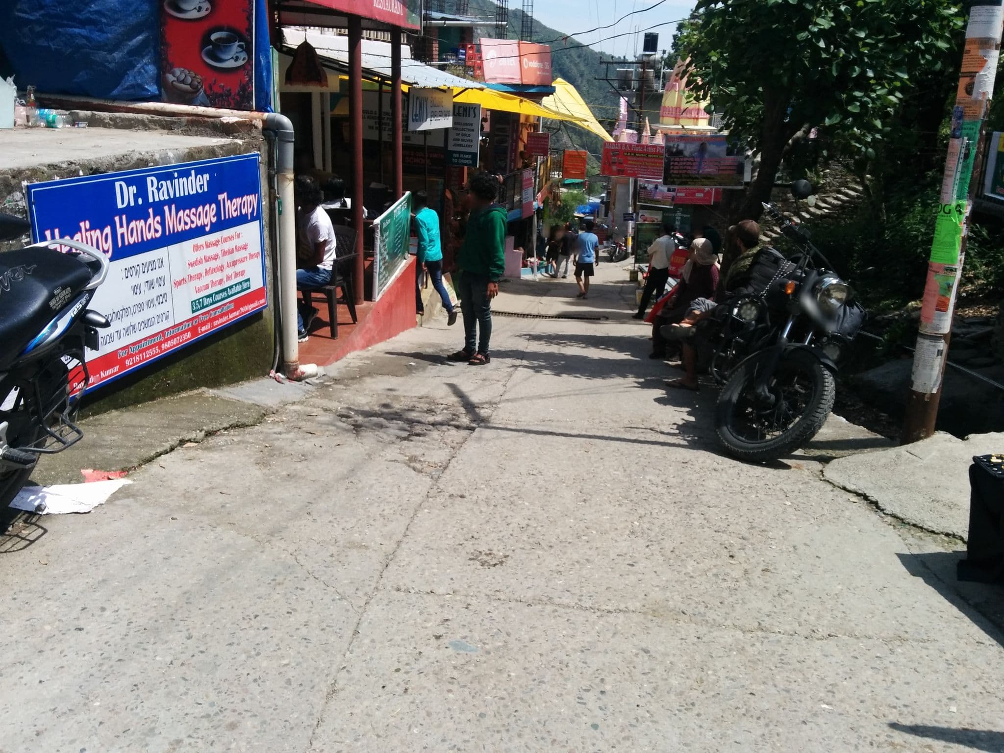 Street view near Silvermoon House, Dharamsala — © sashazykov (CC BY-SA · Mapillary)