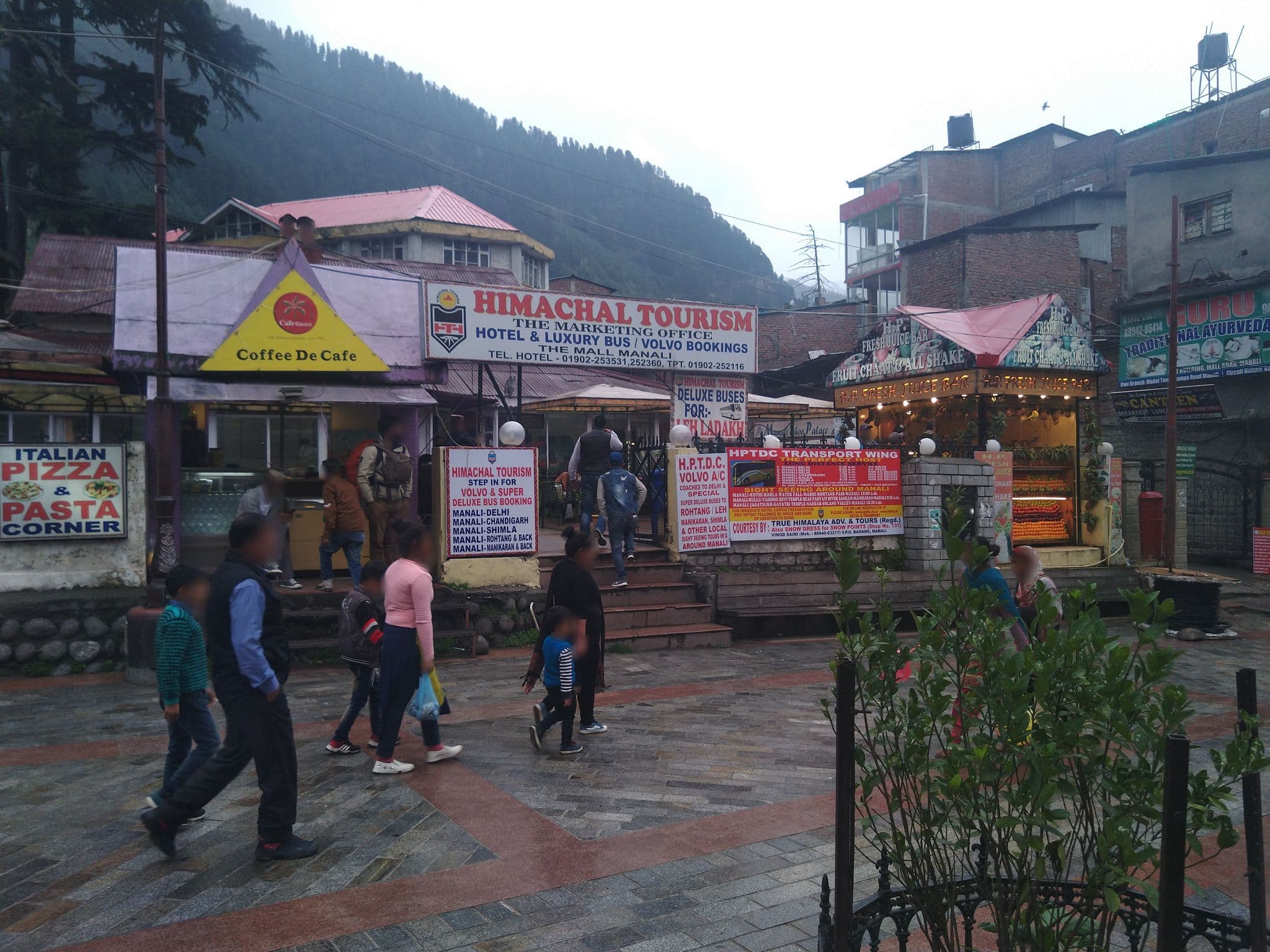 Street view near Whispering Valley Resort, Kulu — © rohan_2911 (CC BY-SA · Mapillary)