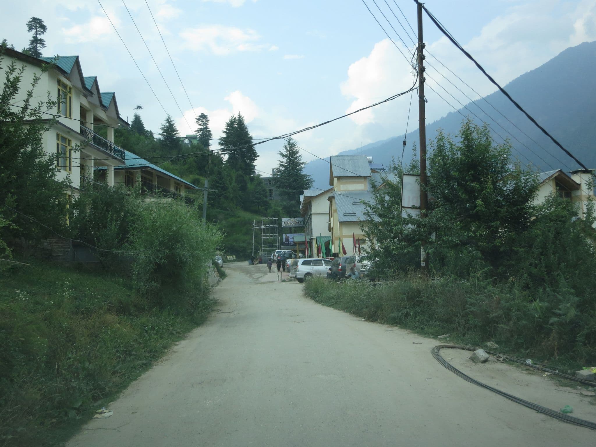 Street view near Hotel Seven Hills, Kulu — © lto (CC BY-SA · Mapillary)