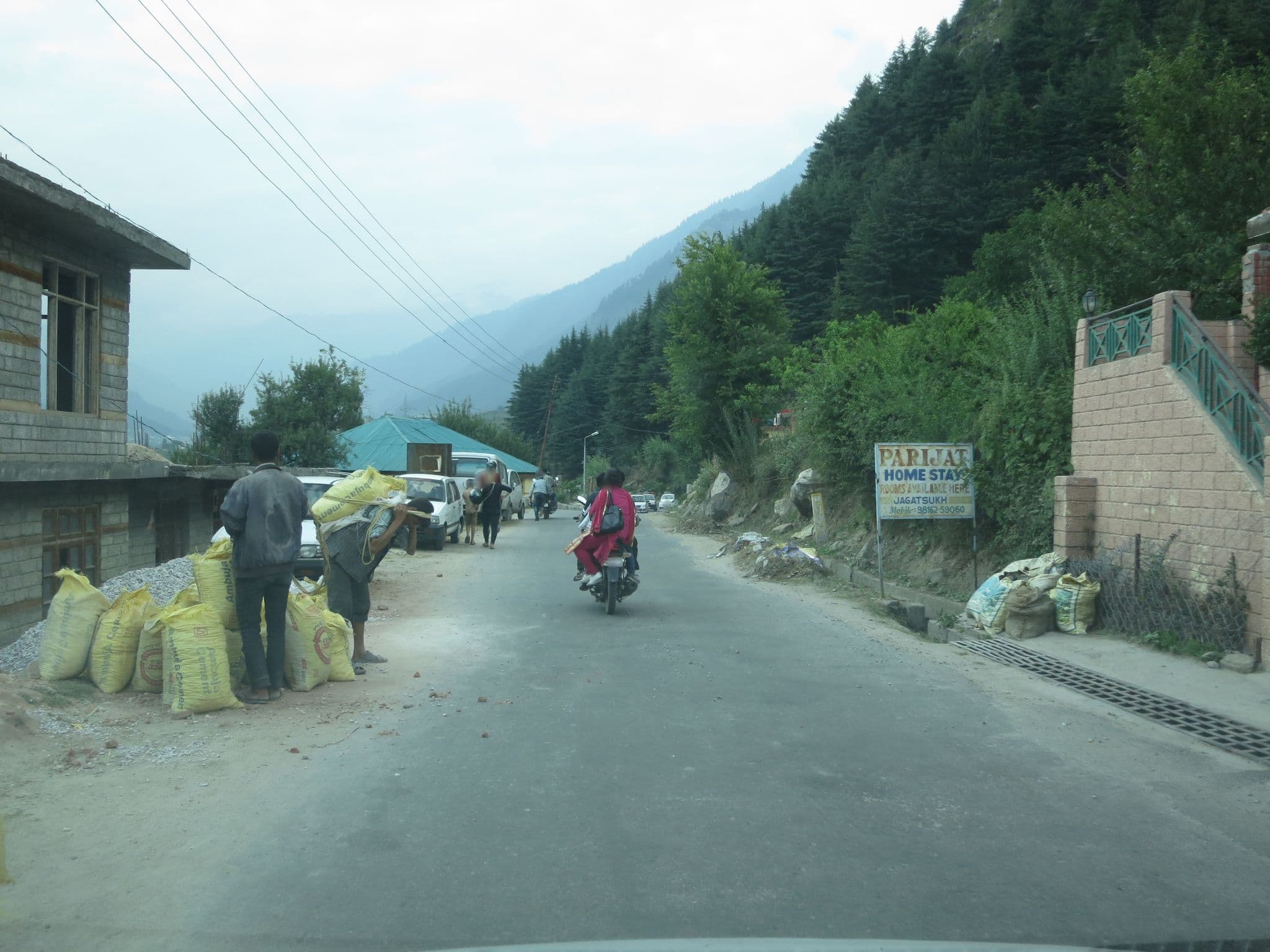 Street view near The Apex Himalaya, Kulu — © lto (CC BY-SA · Mapillary)
