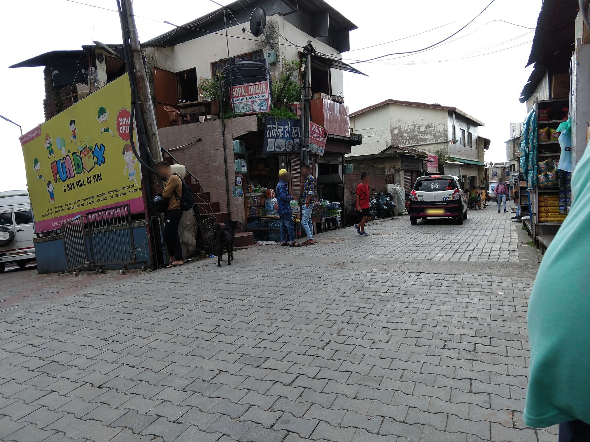 Street view near Hotel Inclover, Dharamsala — © bholekibhasam (CC BY-SA · Mapillary)