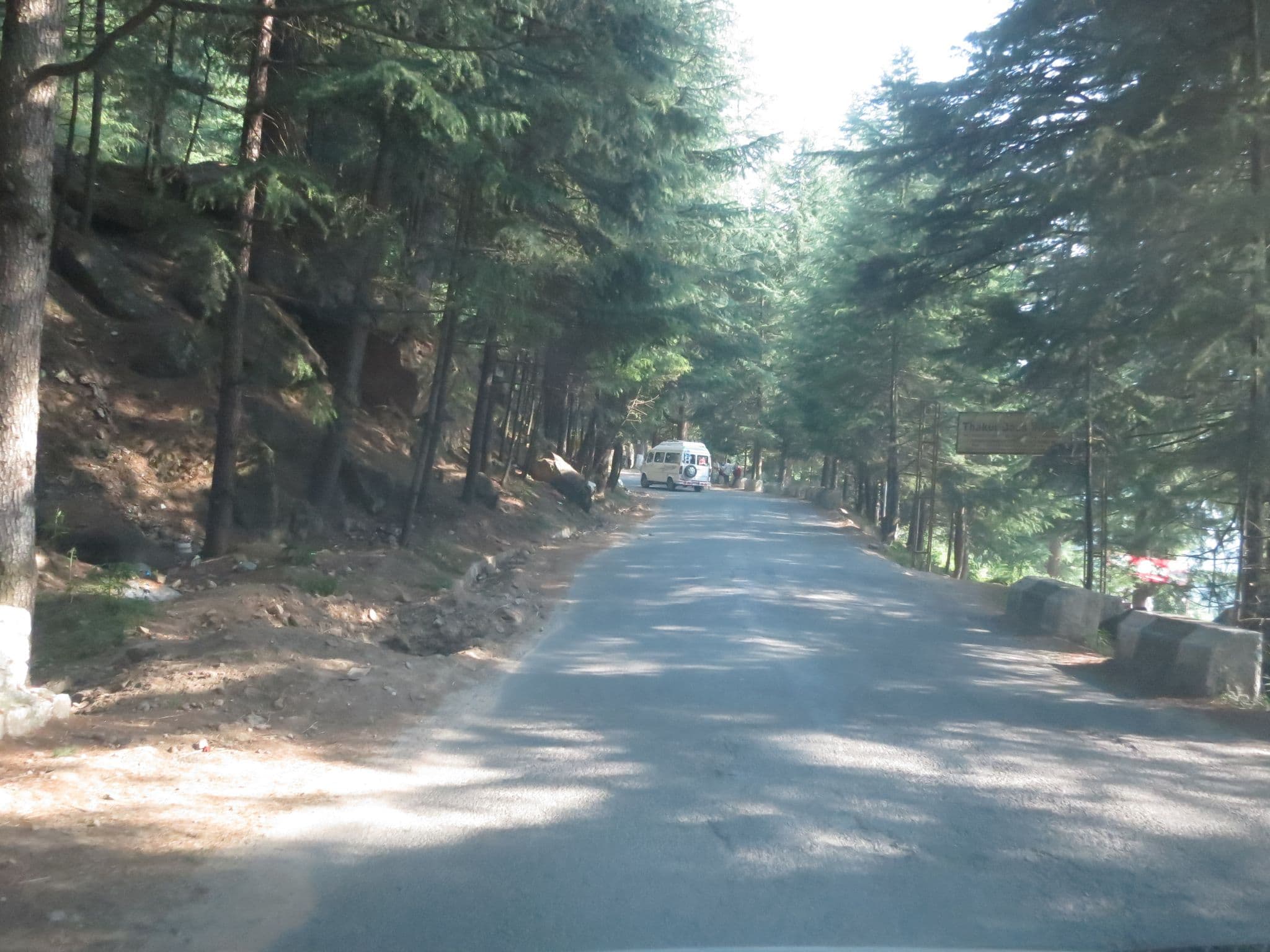 Street view near Amara Resorts Manali, Kulu — © lto (CC BY-SA · Mapillary)