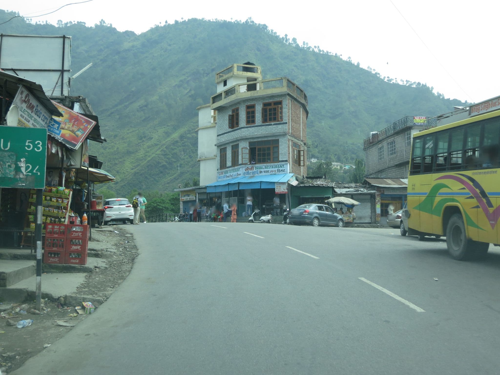 Street view near Sona Guest House, Pāndoh — © lto (CC BY-SA · Mapillary)