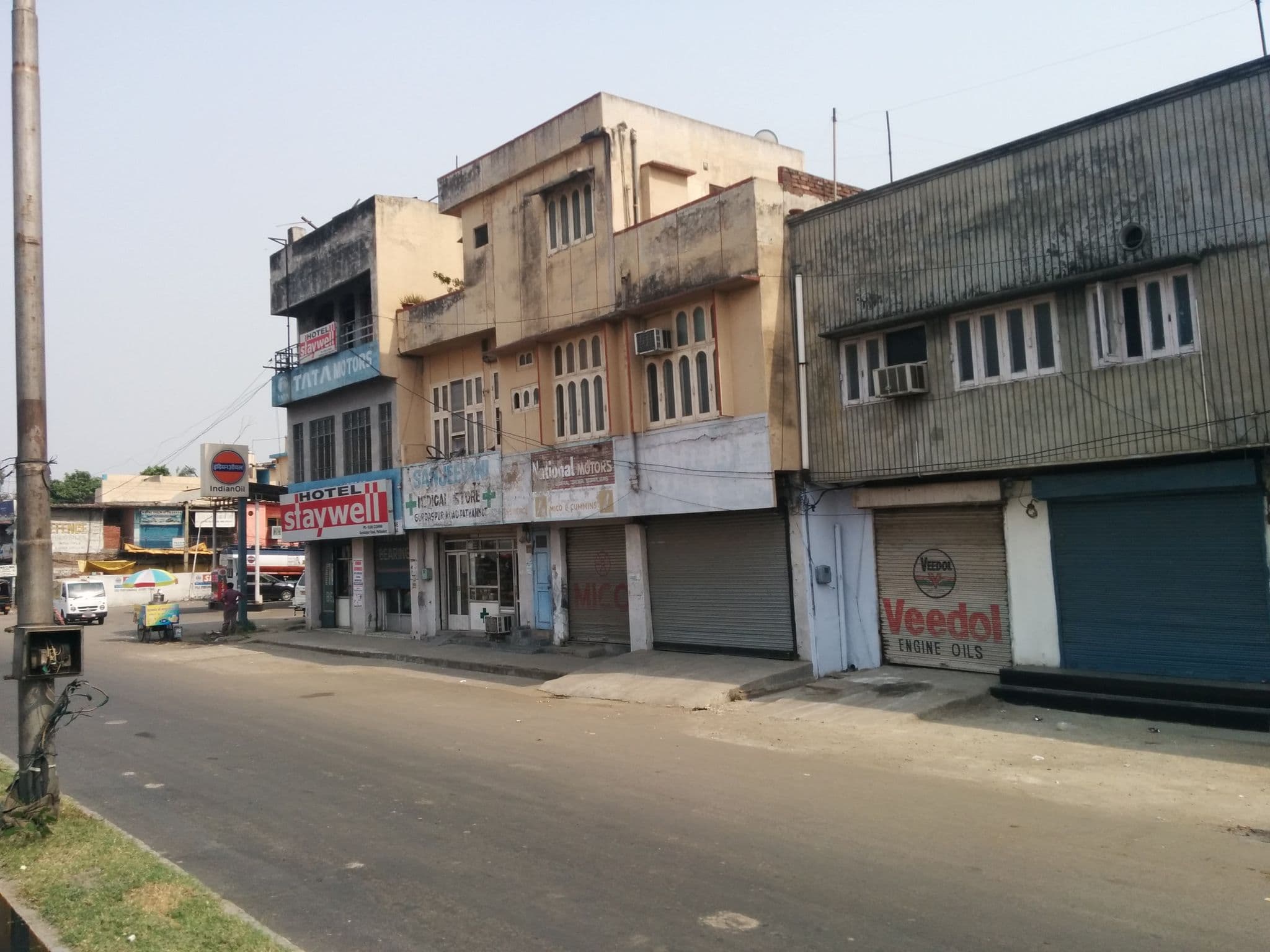 Street view near Hotel Staywell, Daulatpur — © sashazykov (CC BY-SA · Mapillary)