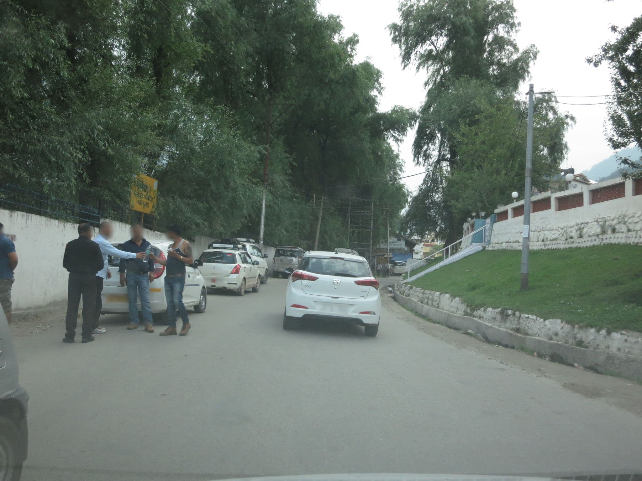 Street view near Gangri Homestay and Cottage, Kulu — © lto (CC BY-SA · Mapillary)