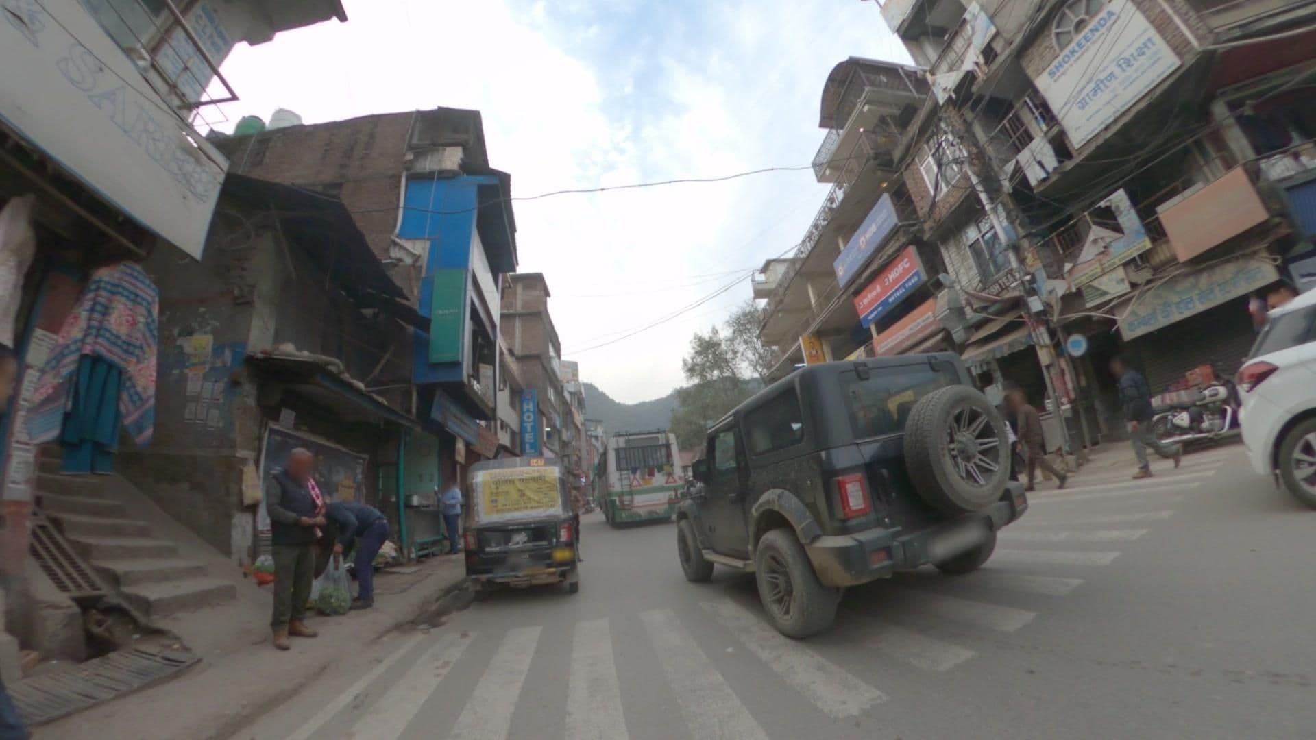 Street view near Hotel Shiva, Mandi — © Gannu03 (CC BY-SA · Mapillary)