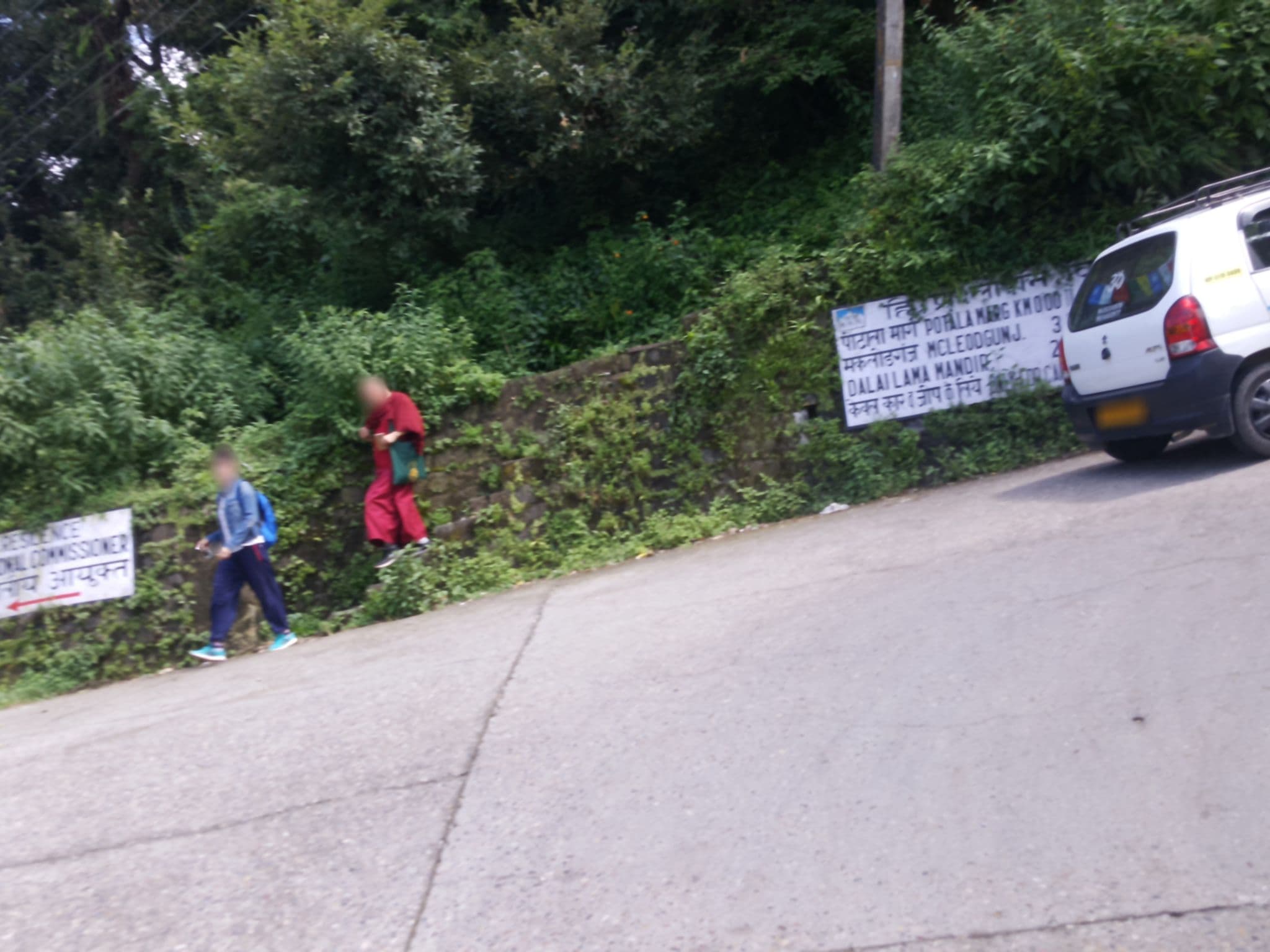 Street view near Club Mahindra Dharamshala, Dharamsala — © soale (CC BY-SA · Mapillary)