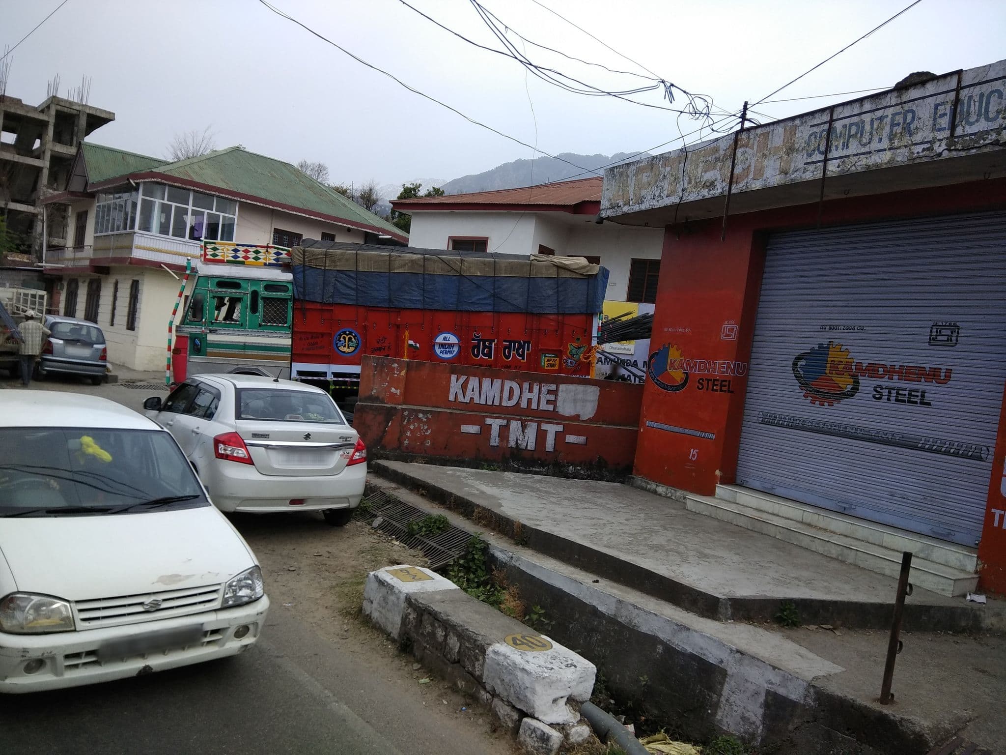 Street view near Kashish Resorts, Dharamsala — © bholekibhasam (CC BY-SA · Mapillary)