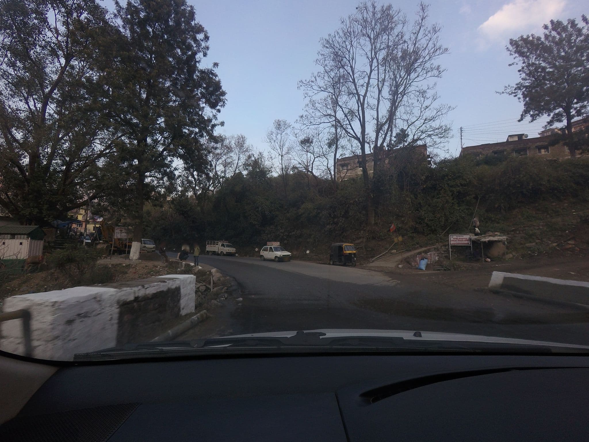 Street view near Hotel Manjol, Mandi — © natarajakaveeti (CC BY-SA · Mapillary)