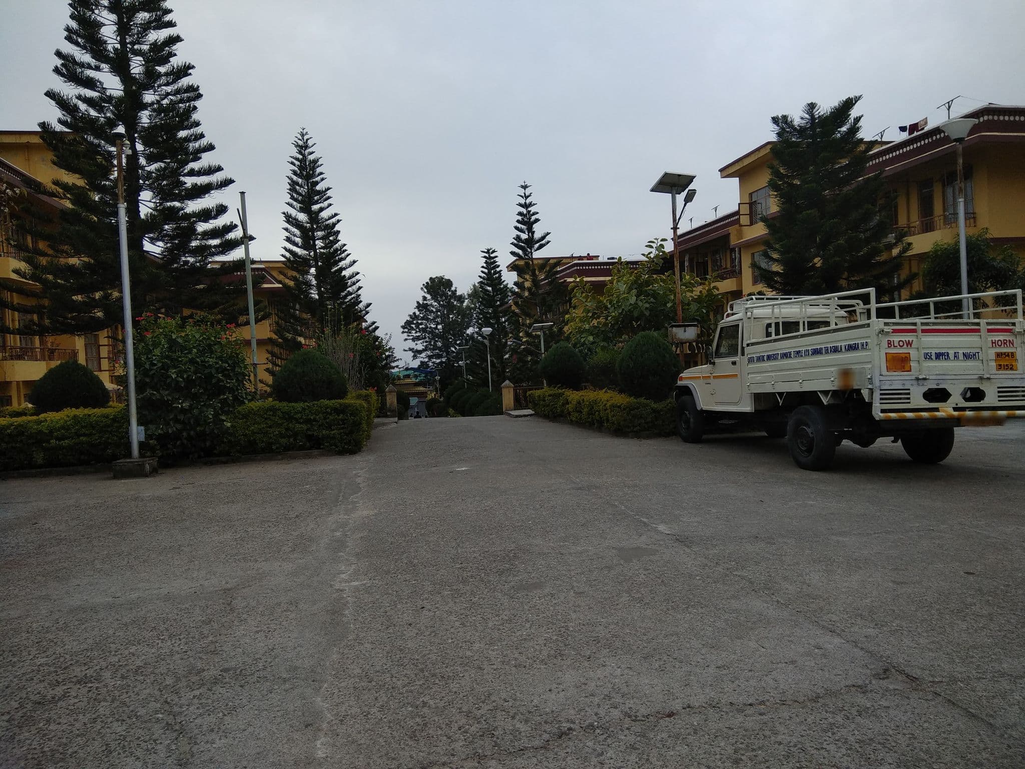 Street view near Hotel Gk Conifer, Yol Cantonment — © bholekibhasam (CC BY-SA · Mapillary)