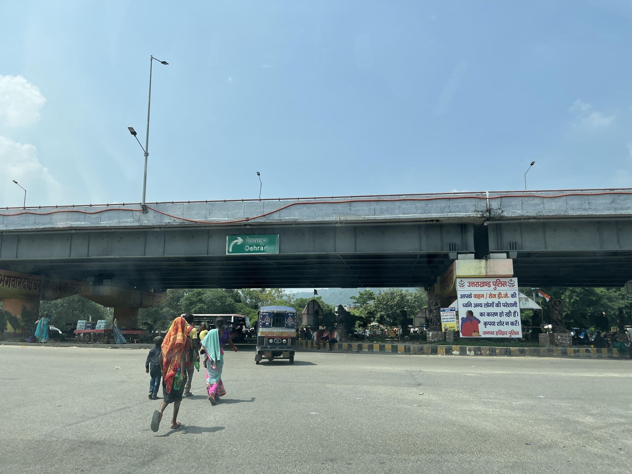 Street view near Hotel Midtown, Haridwar — © lakshyajeet (CC BY-SA · Mapillary)