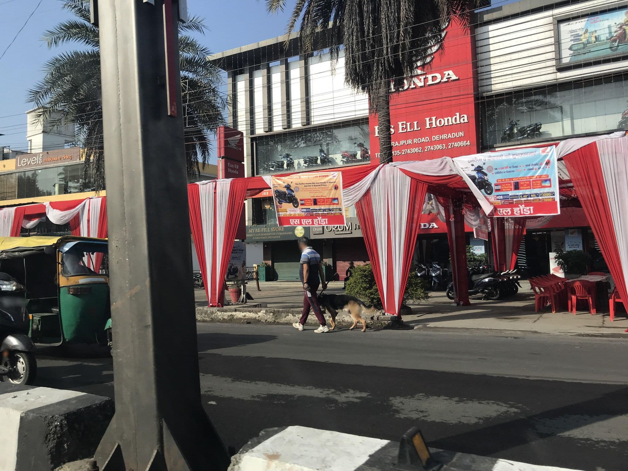 Street view near Hotel Great Value, Dehradun — © miguel_andrade (CC BY-SA · Mapillary)