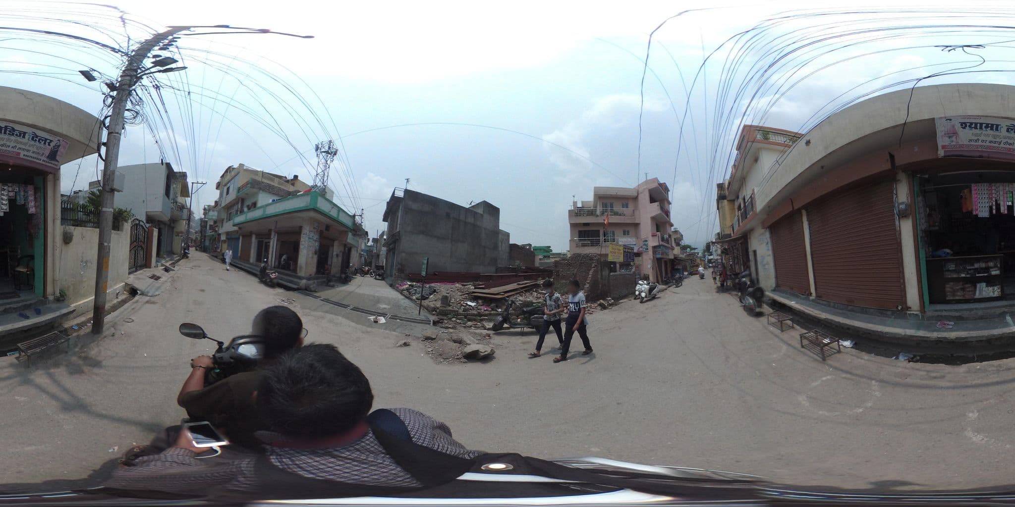 Street view near yoga teacher training in rishikesh, Rishīkesh — © prasad23427 (CC BY-SA · Mapillary)