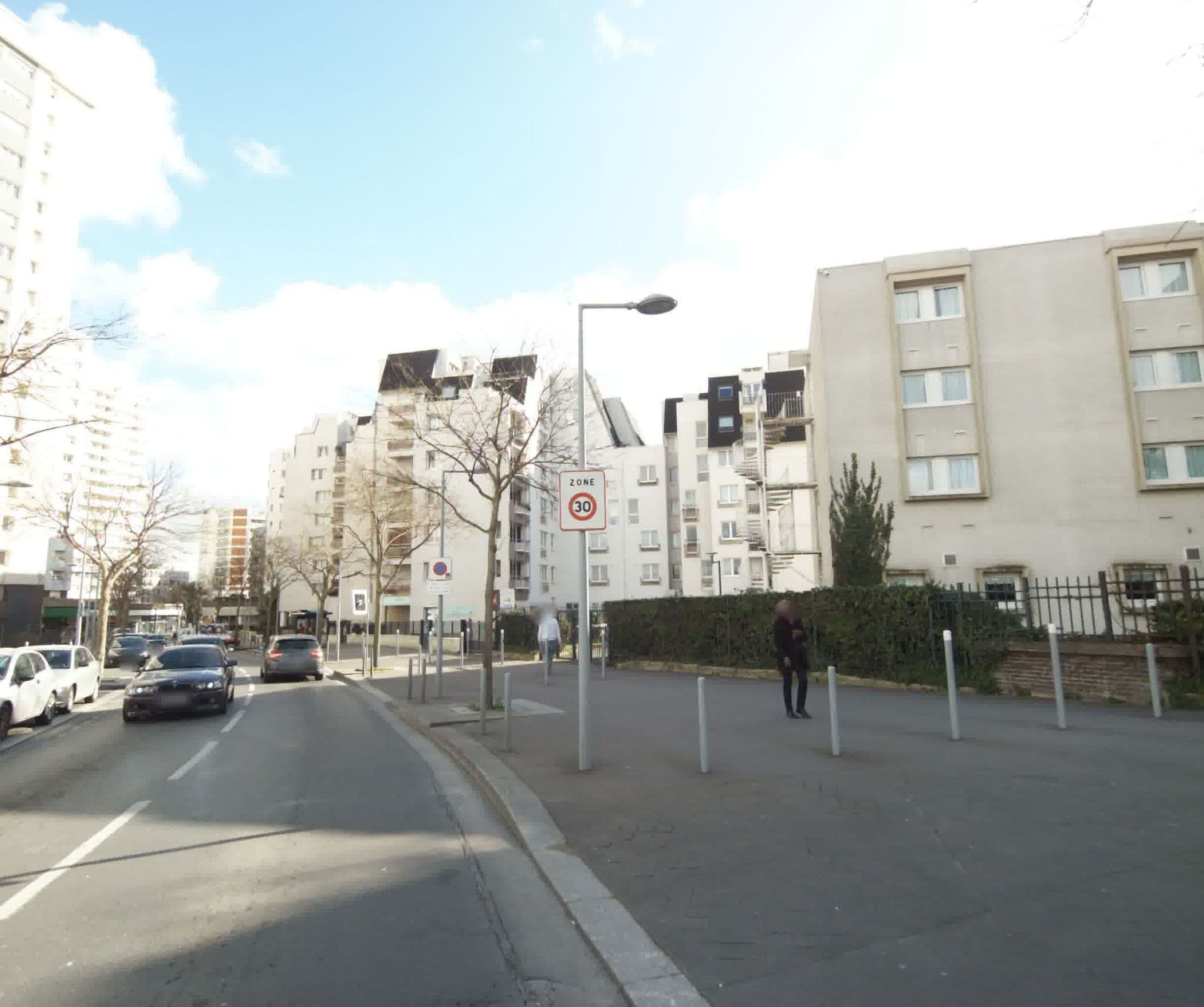 Street view near Ibis, Épinay-sur-Seine — © sogefi (CC BY-SA · Mapillary)
