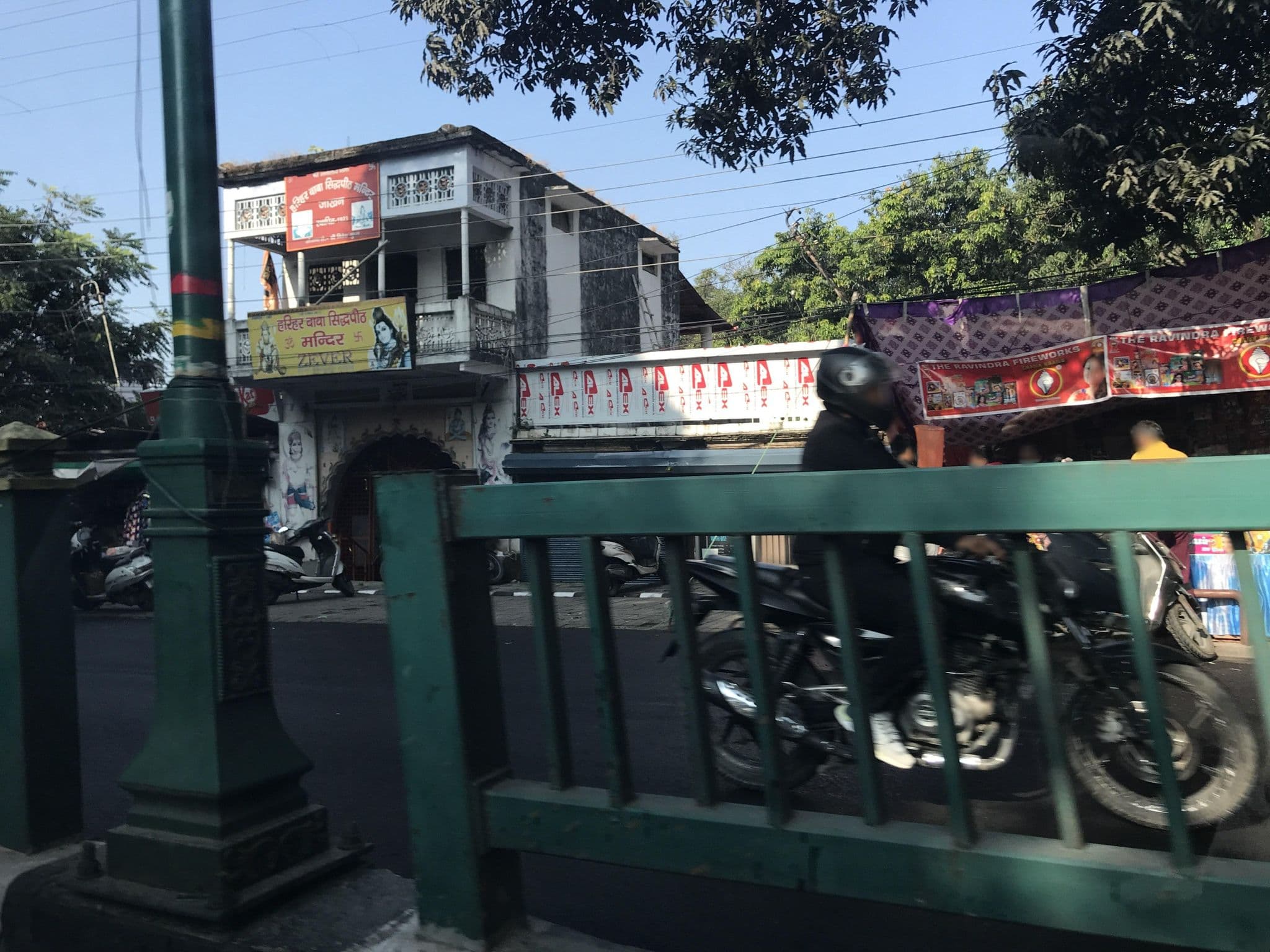 Street view near Hotel Annex, Dehradun — © miguel_andrade (CC BY-SA · Mapillary)