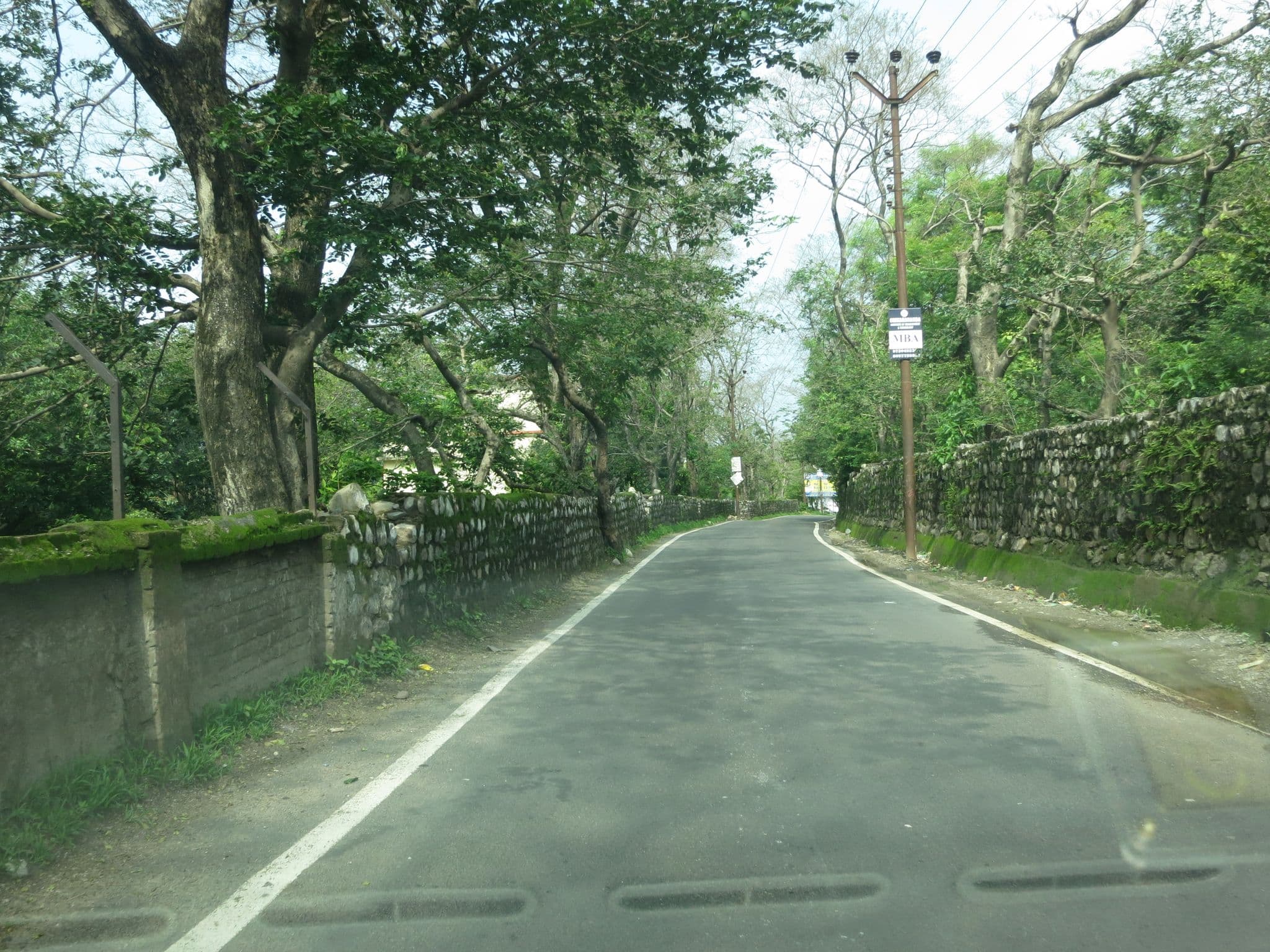 Street view near Sterling Palm Bliss, Rishīkesh — © lto (CC BY-SA · Mapillary)
