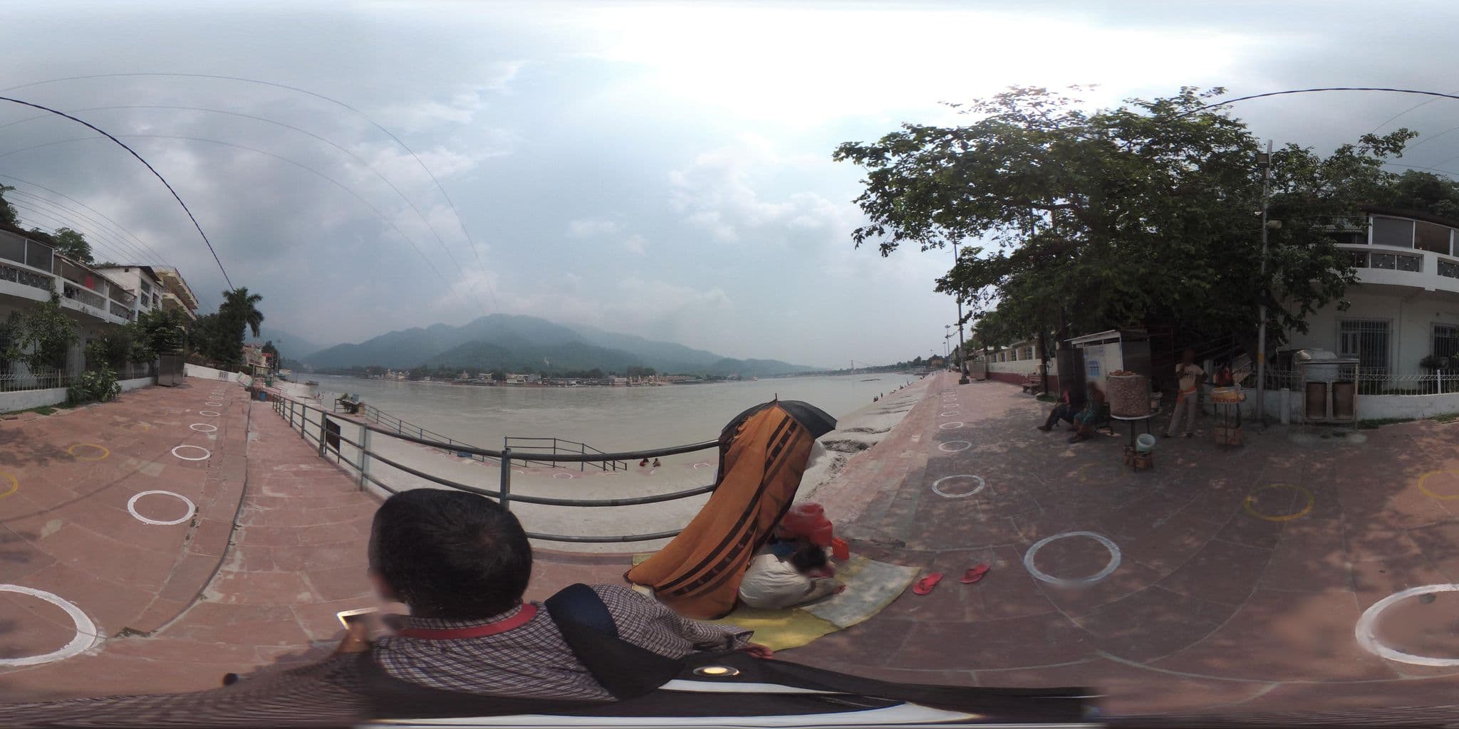 Street view near Hotel Sri Ganga Ramjhula, Rishīkesh — © prasad23427 (CC BY-SA · Mapillary)