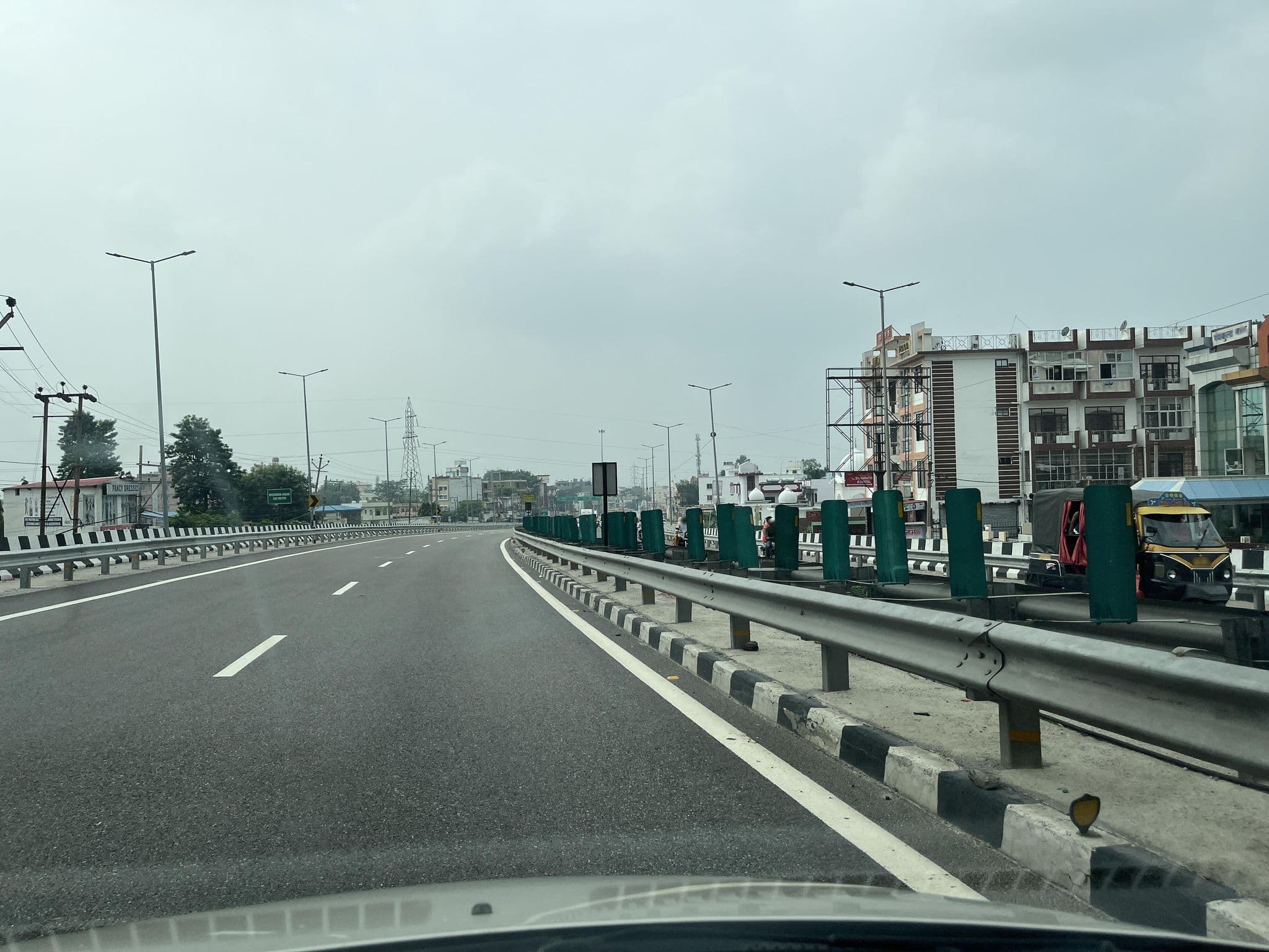 Street view near Hotel Apsara Haridwar, Rāīwāla Bara — © lakshyajeet (CC BY-SA · Mapillary)