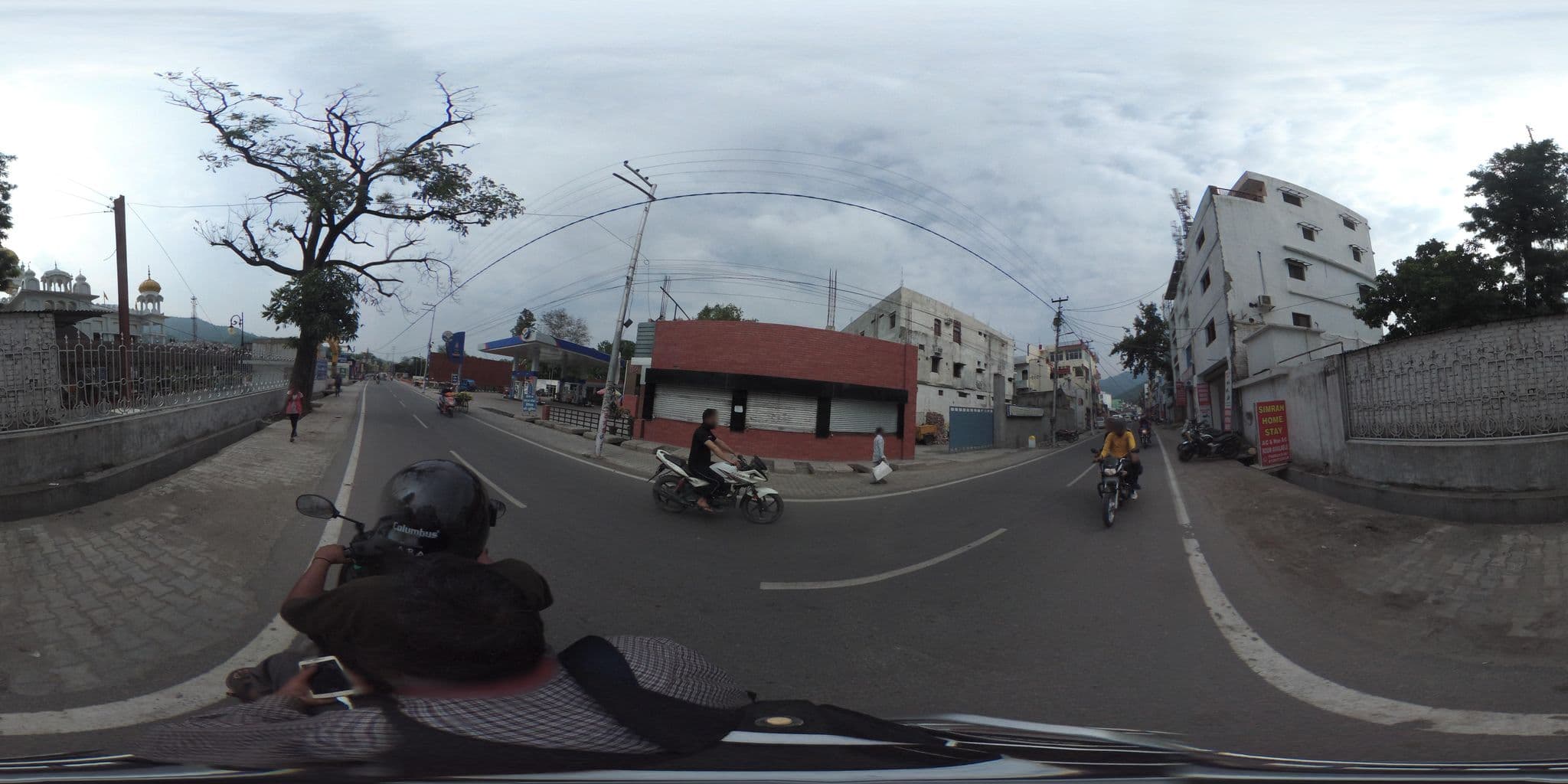 Street view near Elephant brook resort, Rishīkesh — © prasad23427 (CC BY-SA · Mapillary)